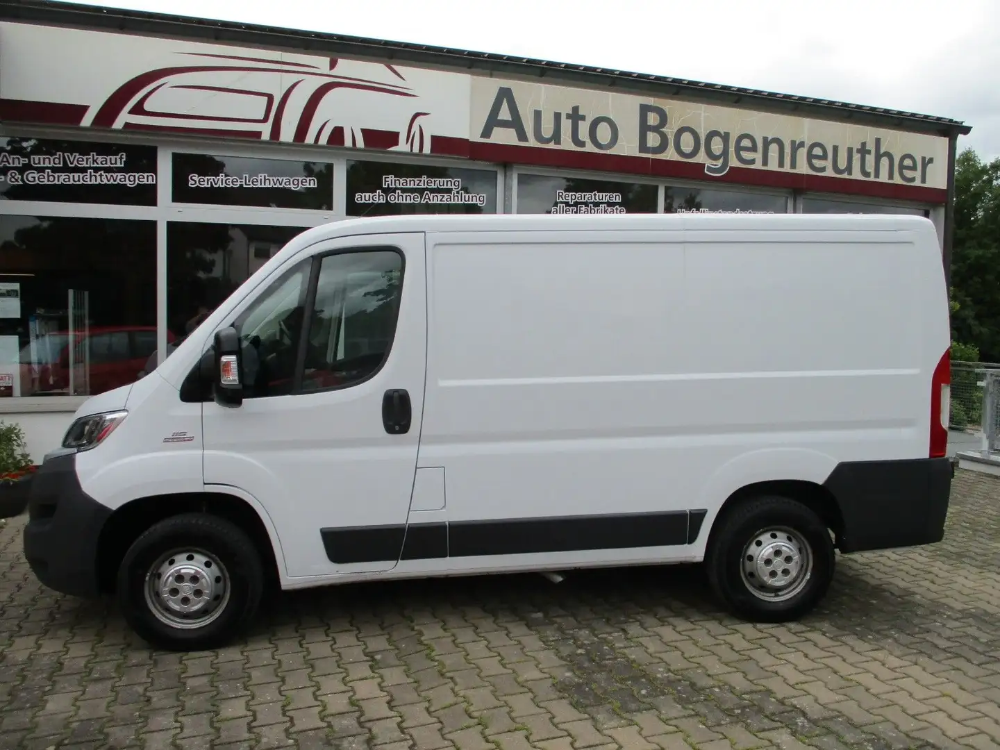Fiat Ducato Kasten 30 115 L1H1 RS: 3000 mm+AHK Weiß - 2