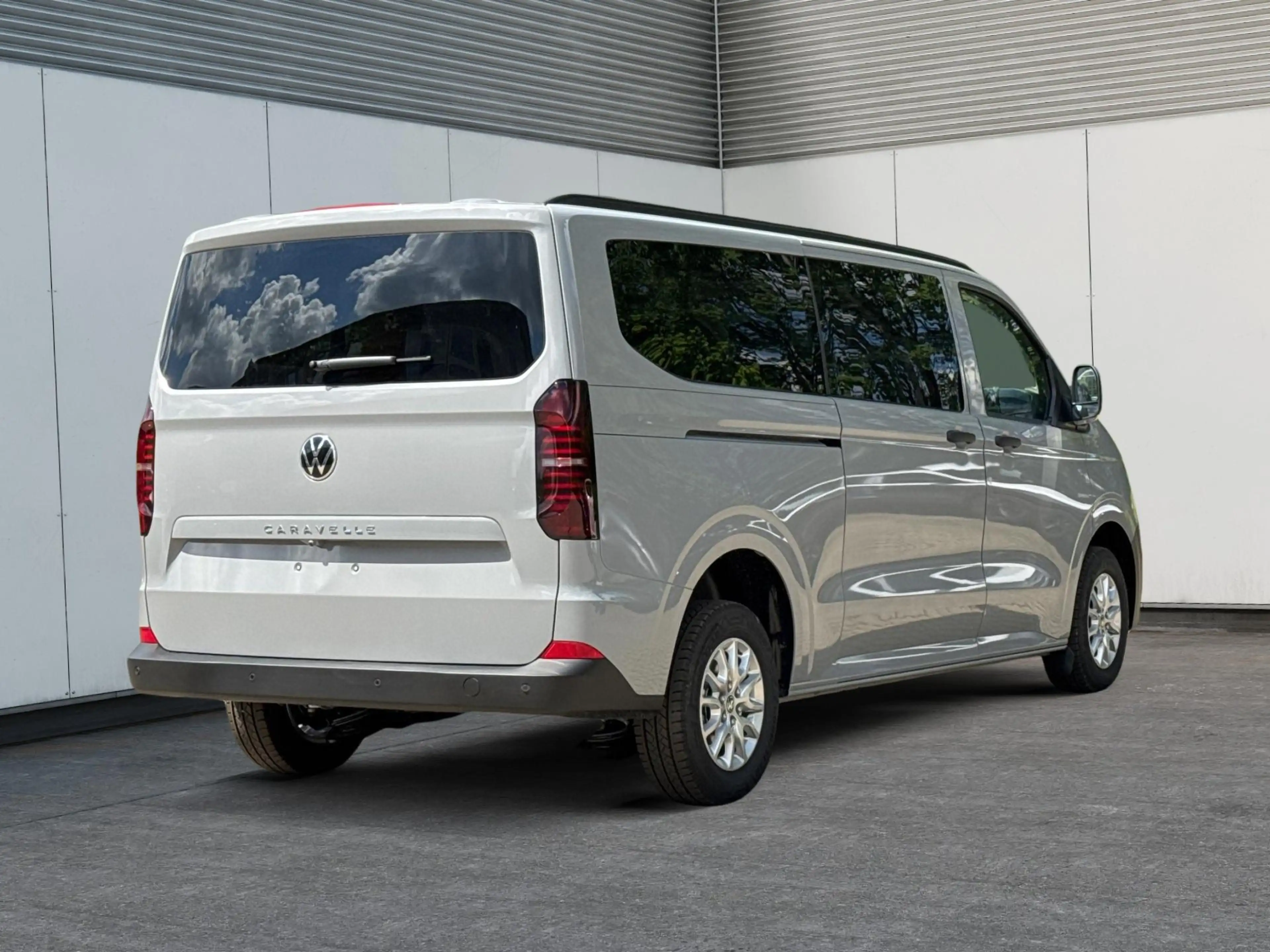 Volkswagen T7 Caravelle Basis LR 9-Sitzer+AHK+LED+KAM+PDC+SHZ+ALU+GJR 2... — photo 3