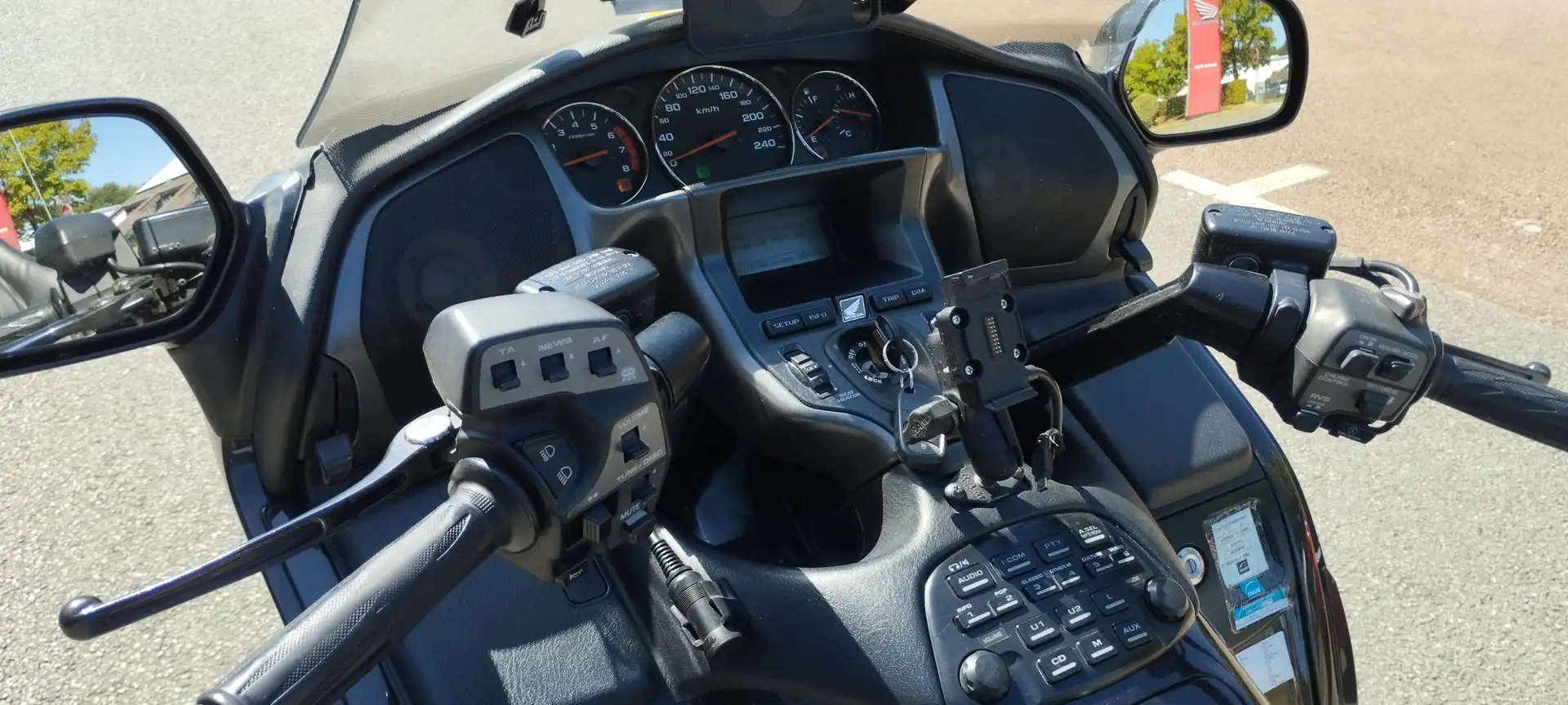 Honda GL 1800 Noir - 2