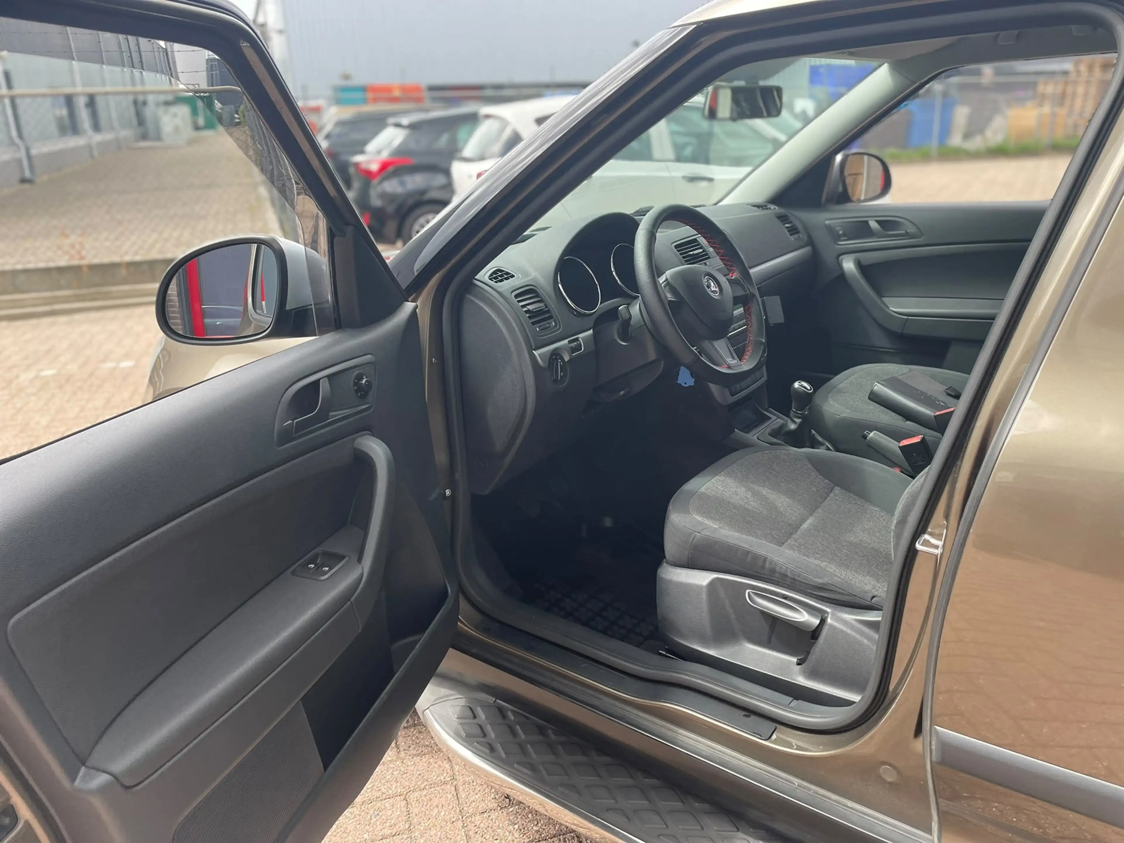 Skoda Yeti 1.4 TSI Greentech Active — photo 11