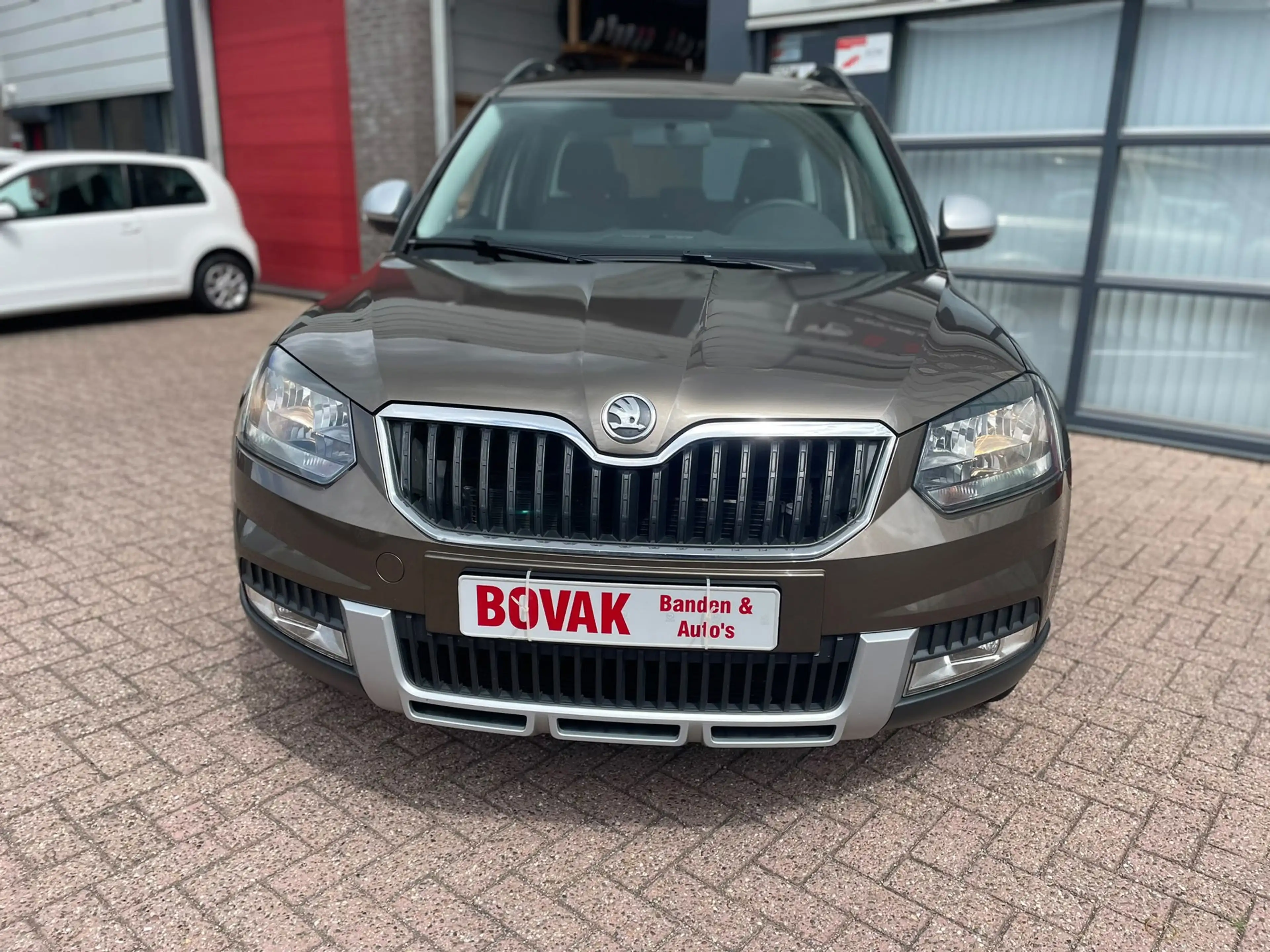 Skoda Yeti 1.4 TSI Greentech Active — photo 2