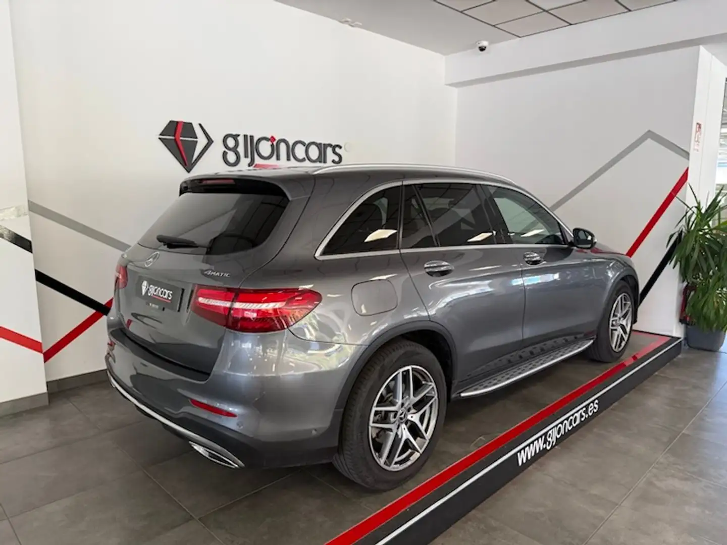 Mercedes-Benz GLC 250 250d 4Matic Aut. Gris - 2