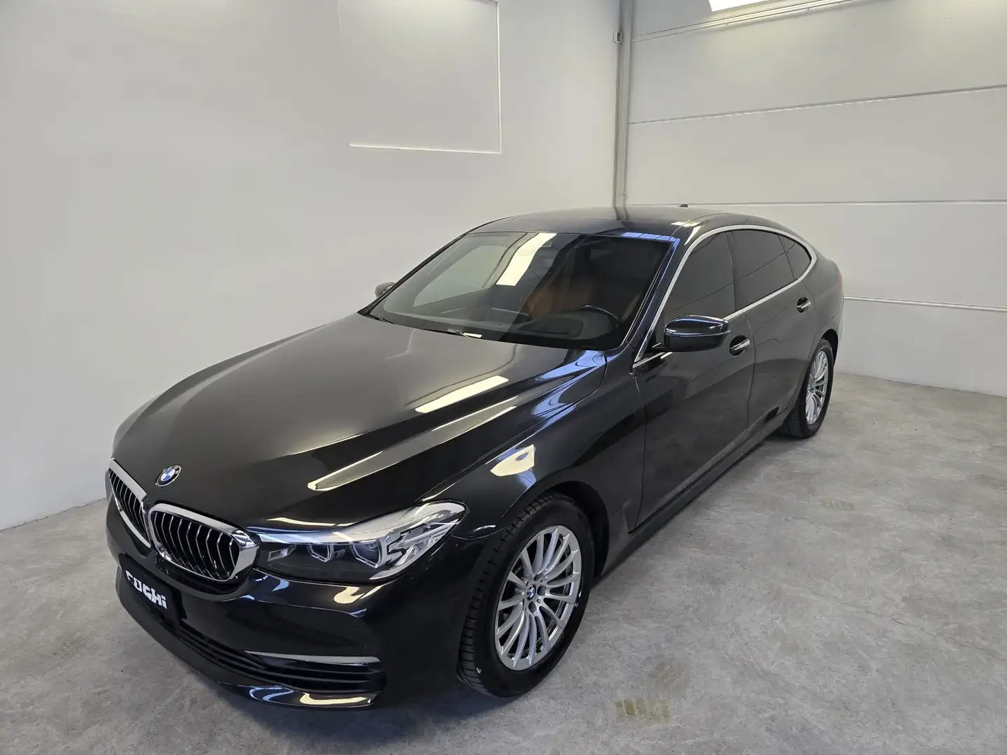 BMW 630 630d xDrive Luxury Schwarz - 2