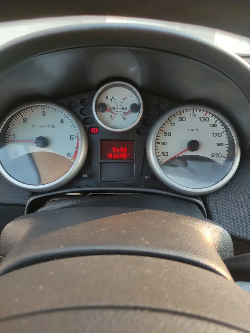 Peugeot 207 207 1.4 HDi 70ch Trendy Gris - 1