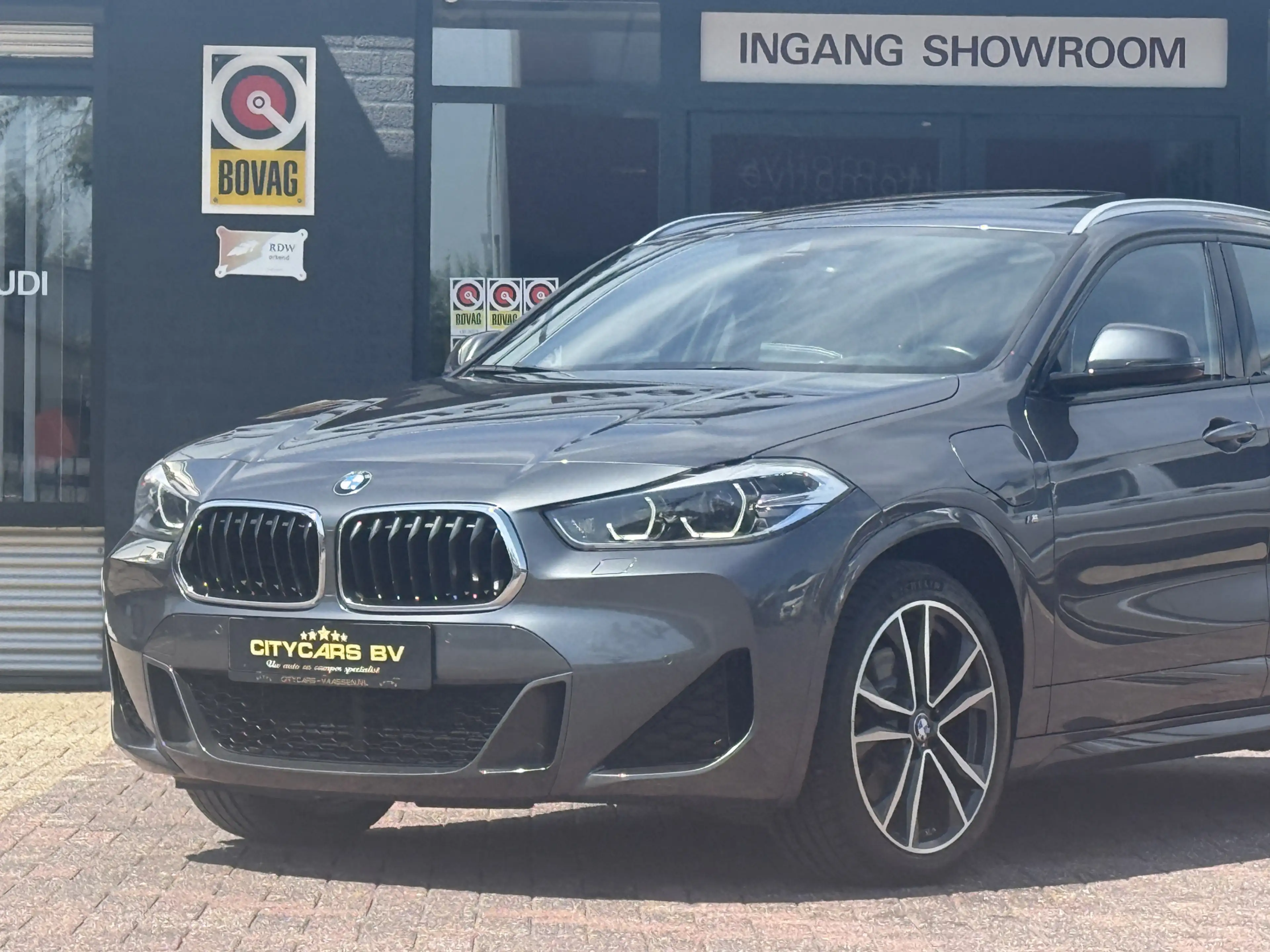 BMW X2 xDrive25e automaat full options M sport pakket pan — photo 2