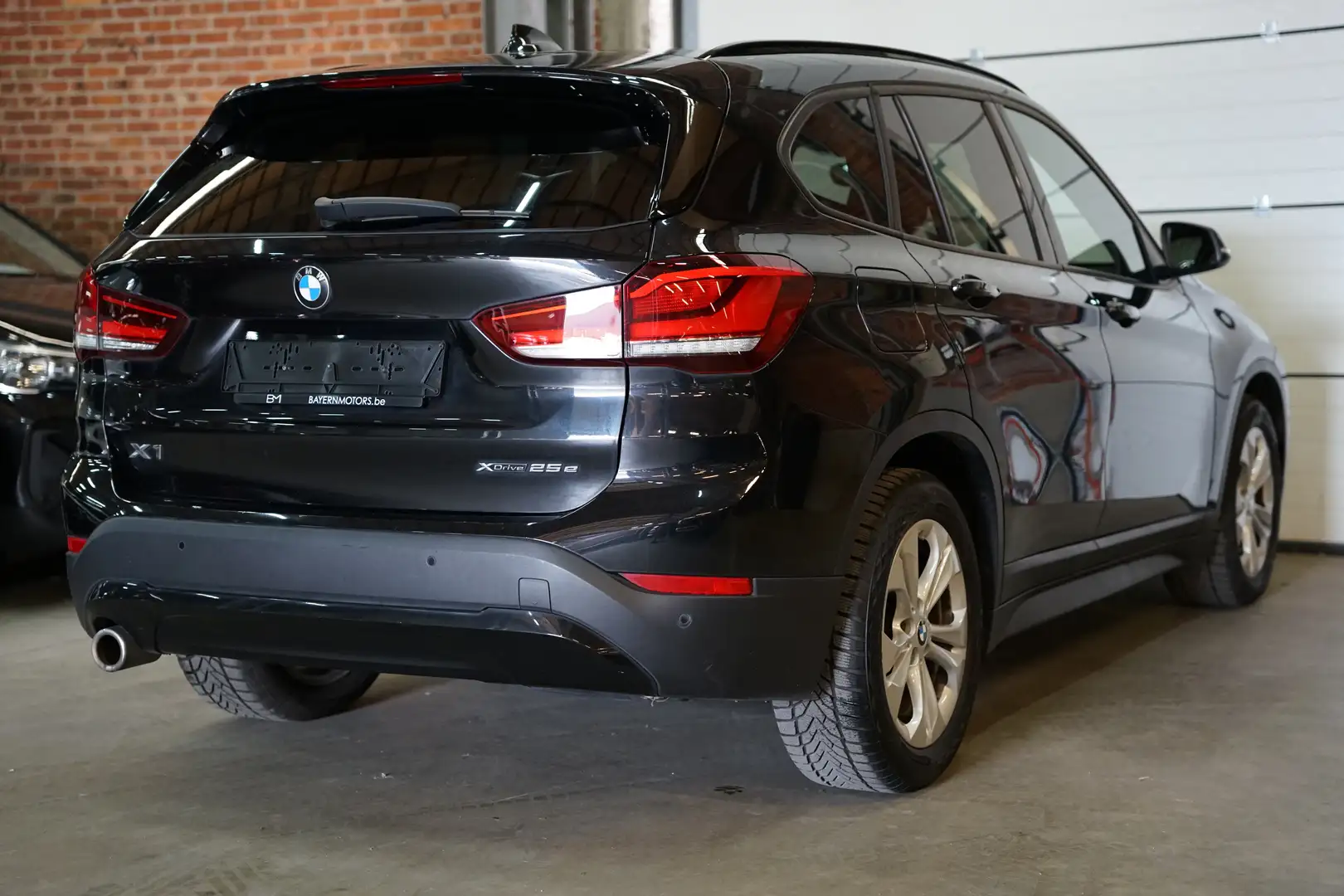 BMW X1 xDrive25e Sport Line Automaat Plug in Benzine Noir - 2