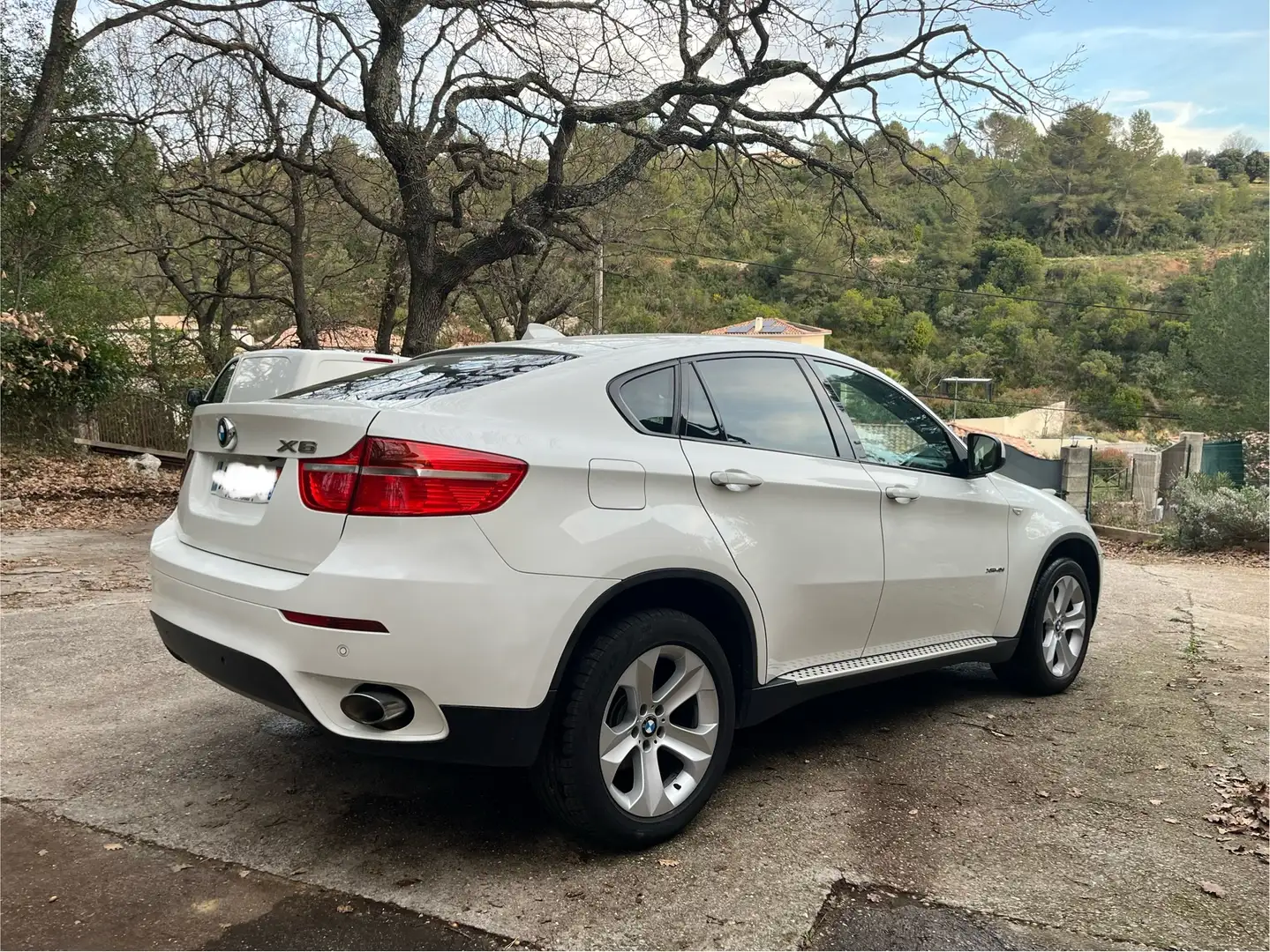 BMW X6 X drive 40D Blanc - 2