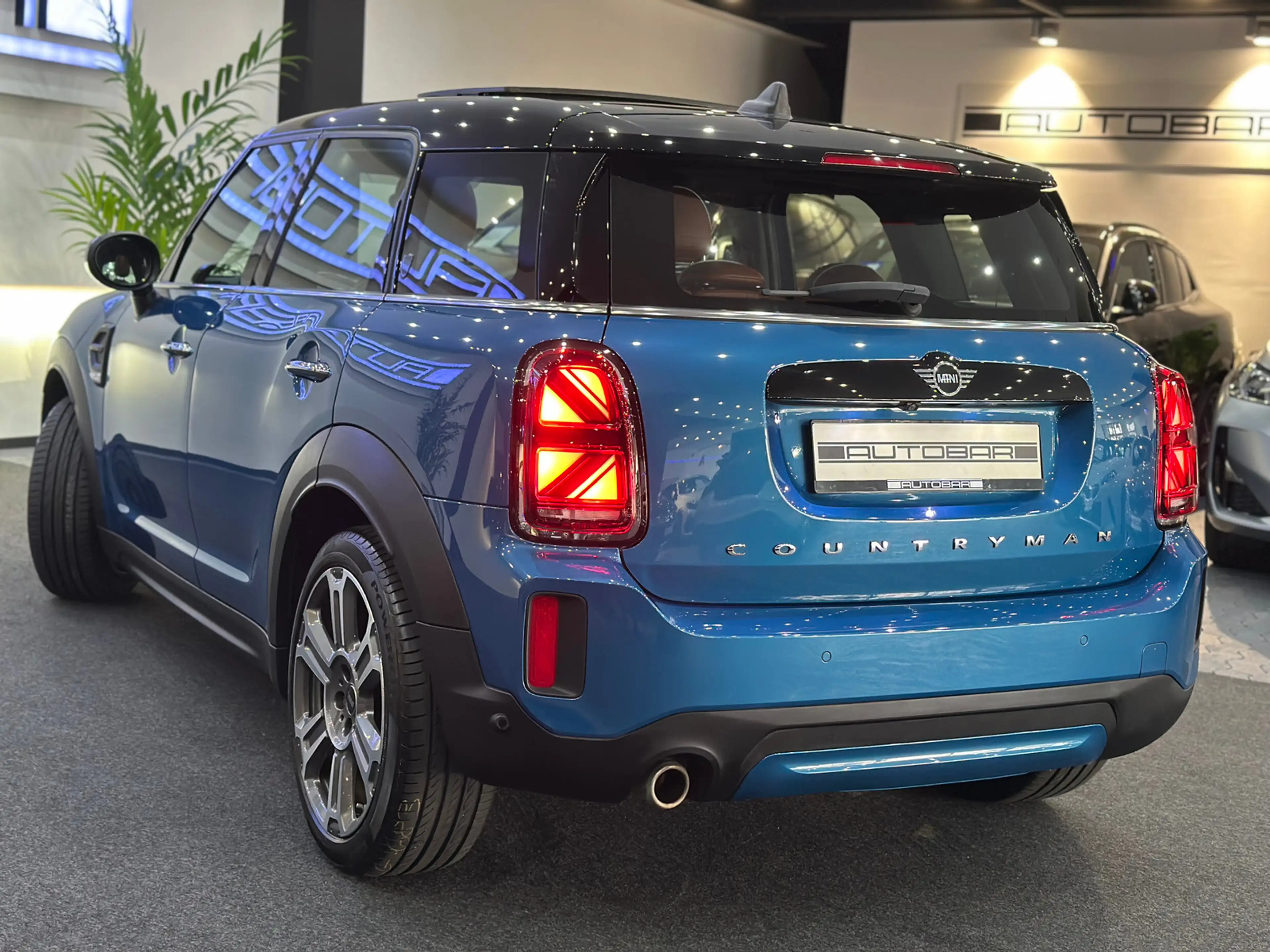 MINI Cooper Countryman Cooper Countryman PREMIUM_PLUS*PANO*HEAD_UP+LED* — photo 11