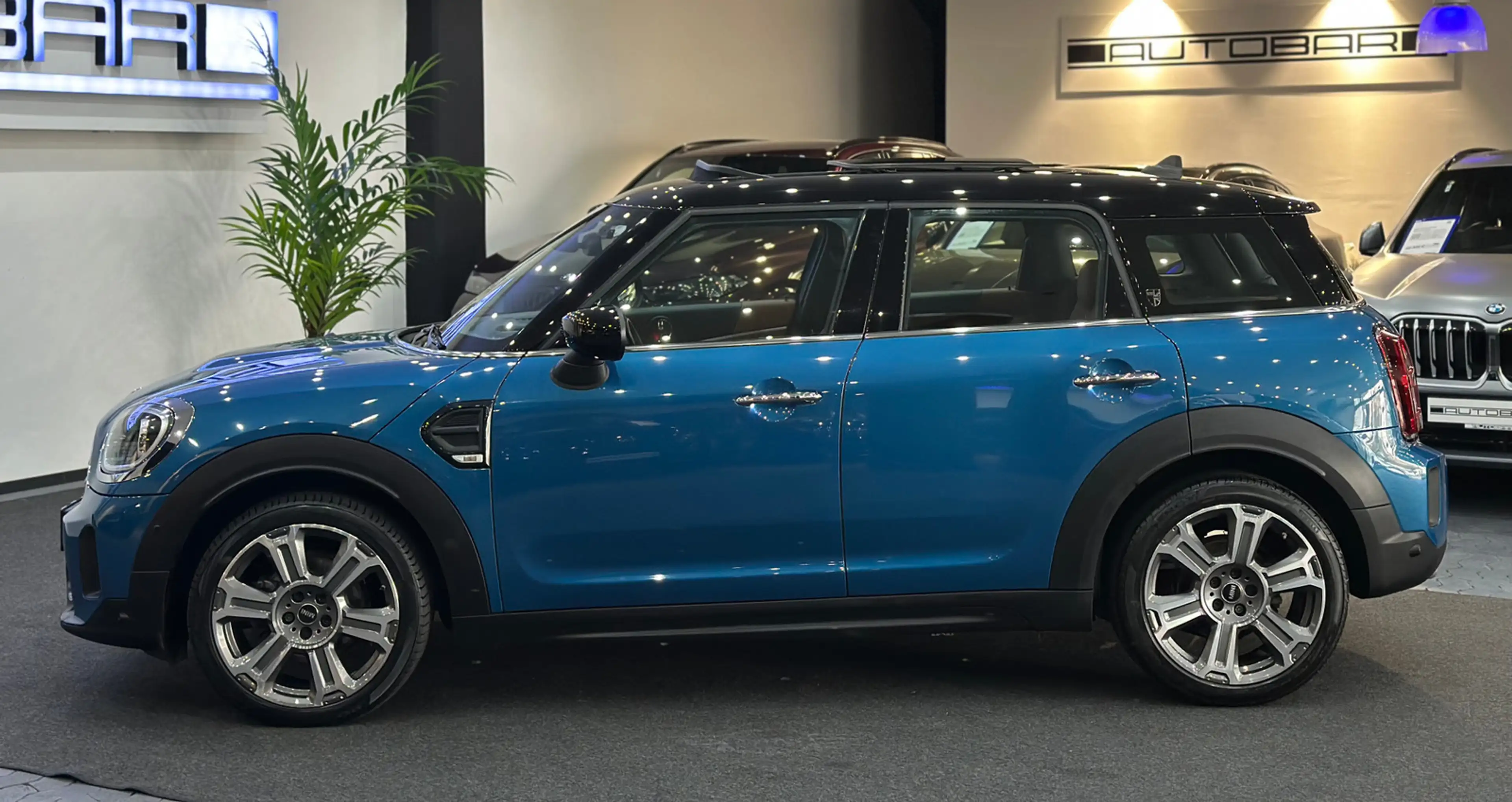 MINI Cooper Countryman Cooper Countryman PREMIUM_PLUS*PANO*HEAD_UP+LED* — photo 4