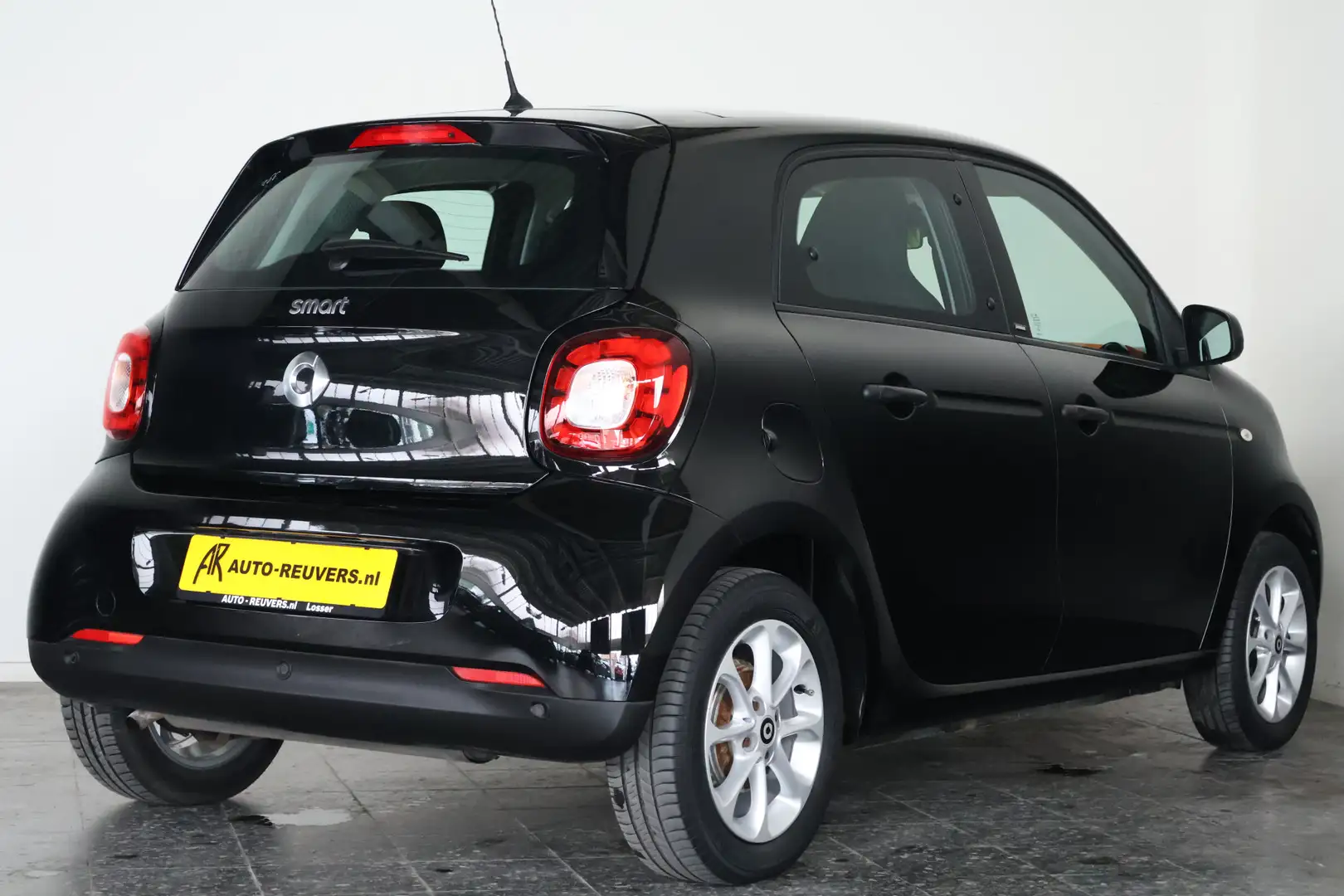 smart forFour 0.9 Turbo 90 pK / Panorama / Cruisecontrol / Clima Negro - 2