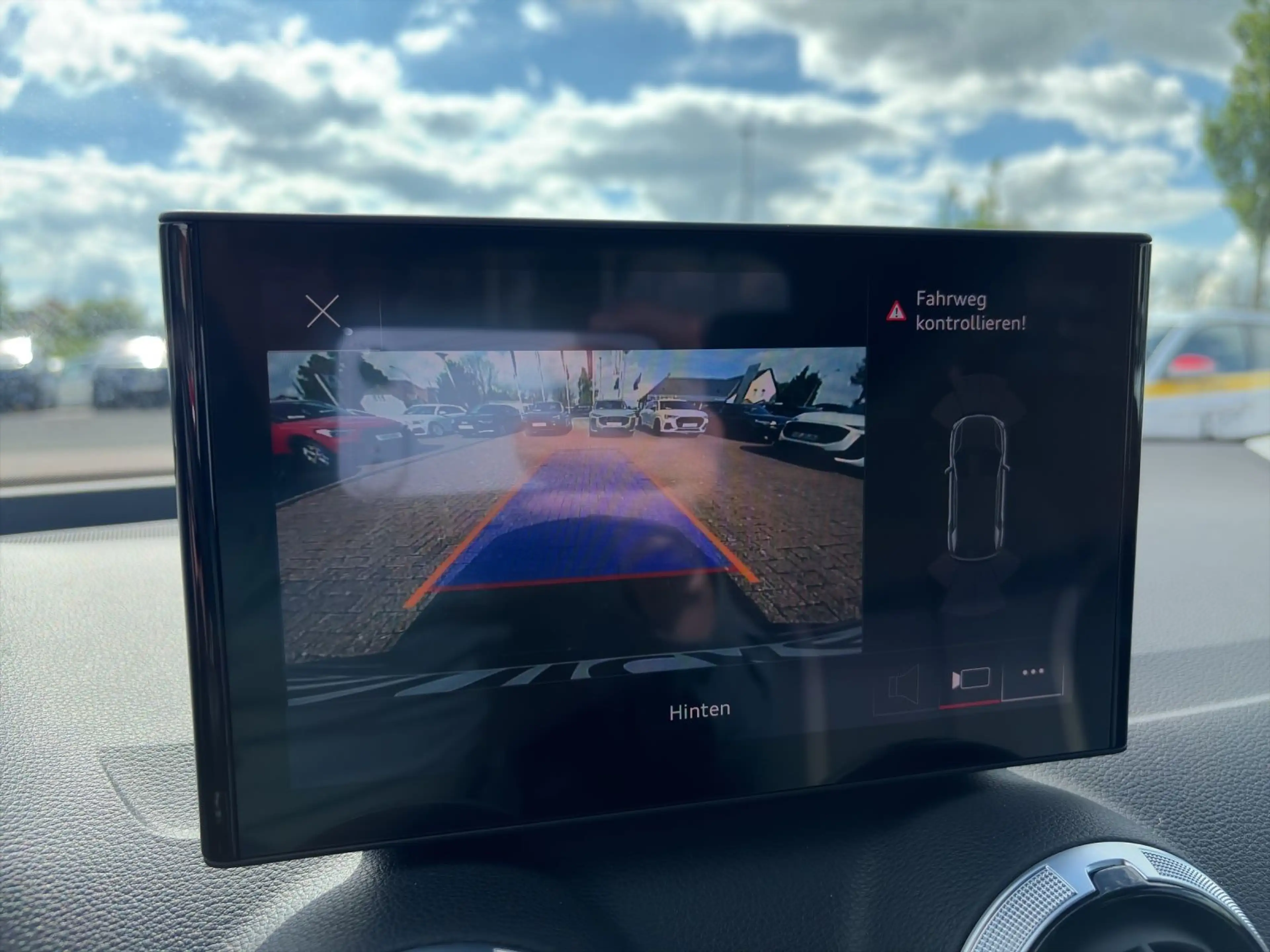 Audi Q2 35 TFSI S-LINE COMP+KAMERA+CARPLAY+MATRIX+ — photo 17
