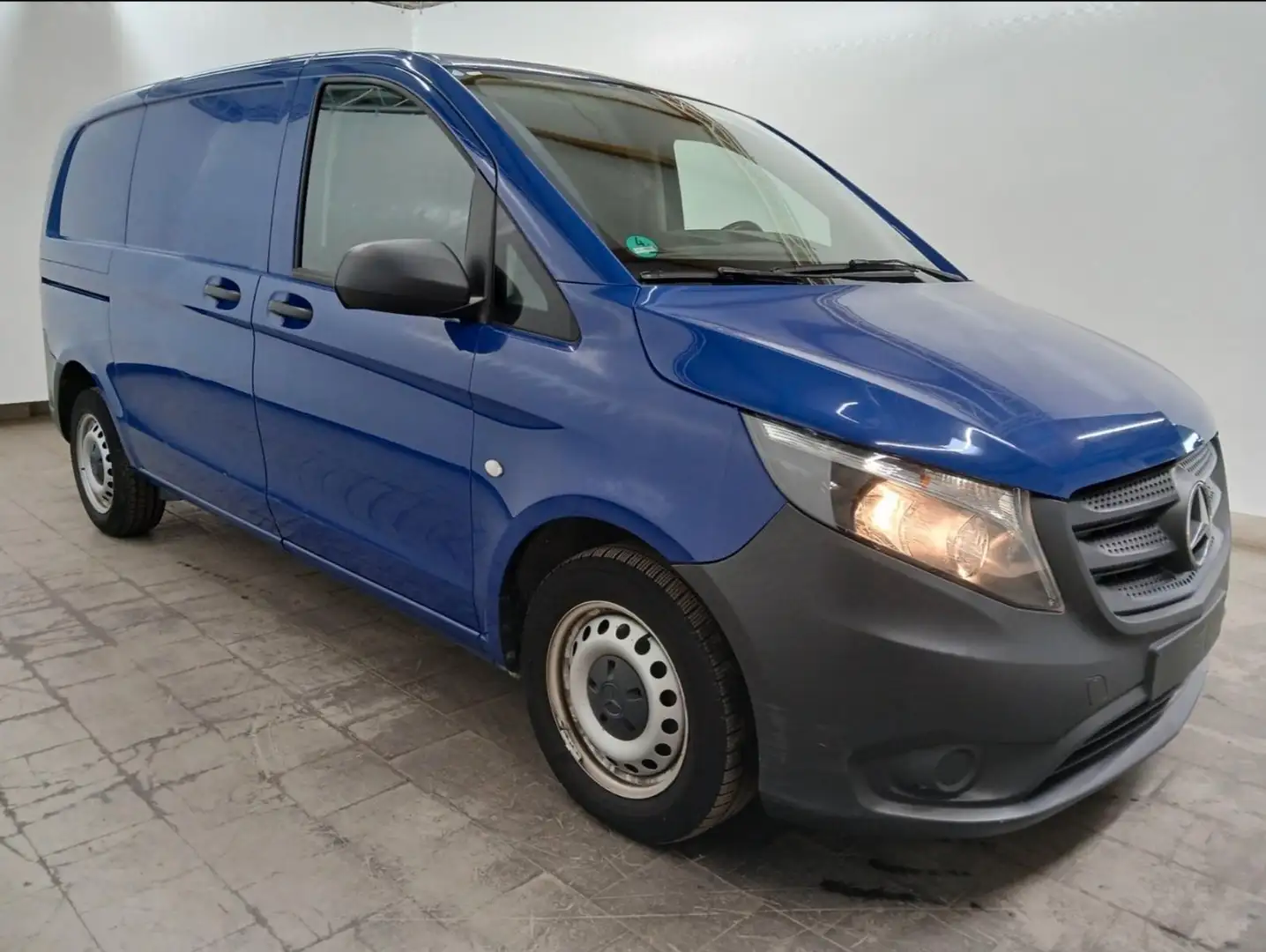 Mercedes-Benz Vito Kasten 110 CDI Worker 3Sitze Regalsyst Bott Bleu - 1