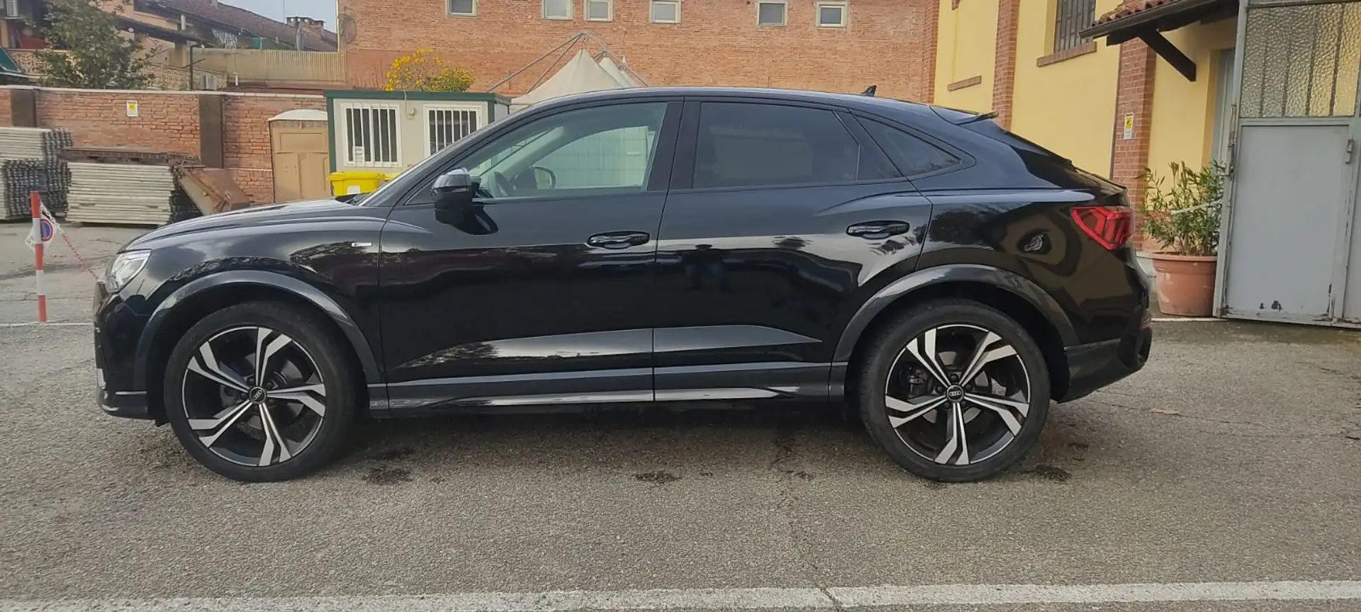 Audi Q3 Q3 Sportback Sportback 35 2.0 tdi S line, s-tronic Nero - 2