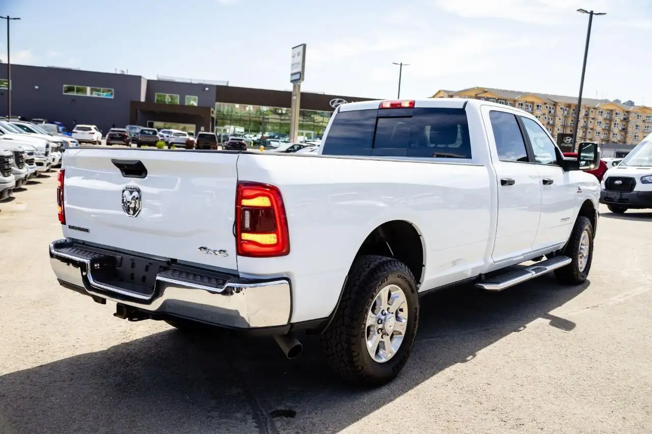 RAM 3500 снимка RAM 3500