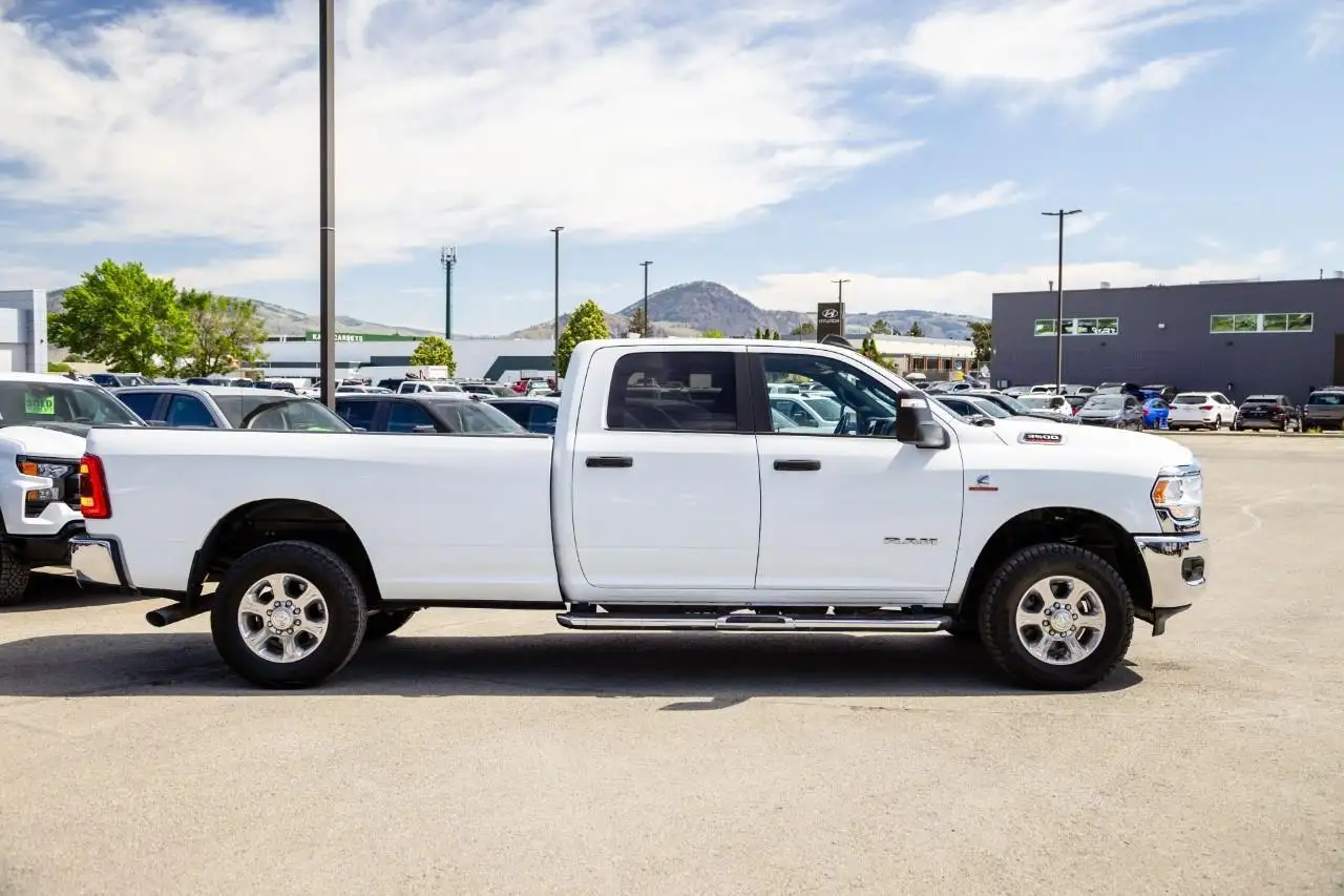 RAM 3500 снимка RAM 3500