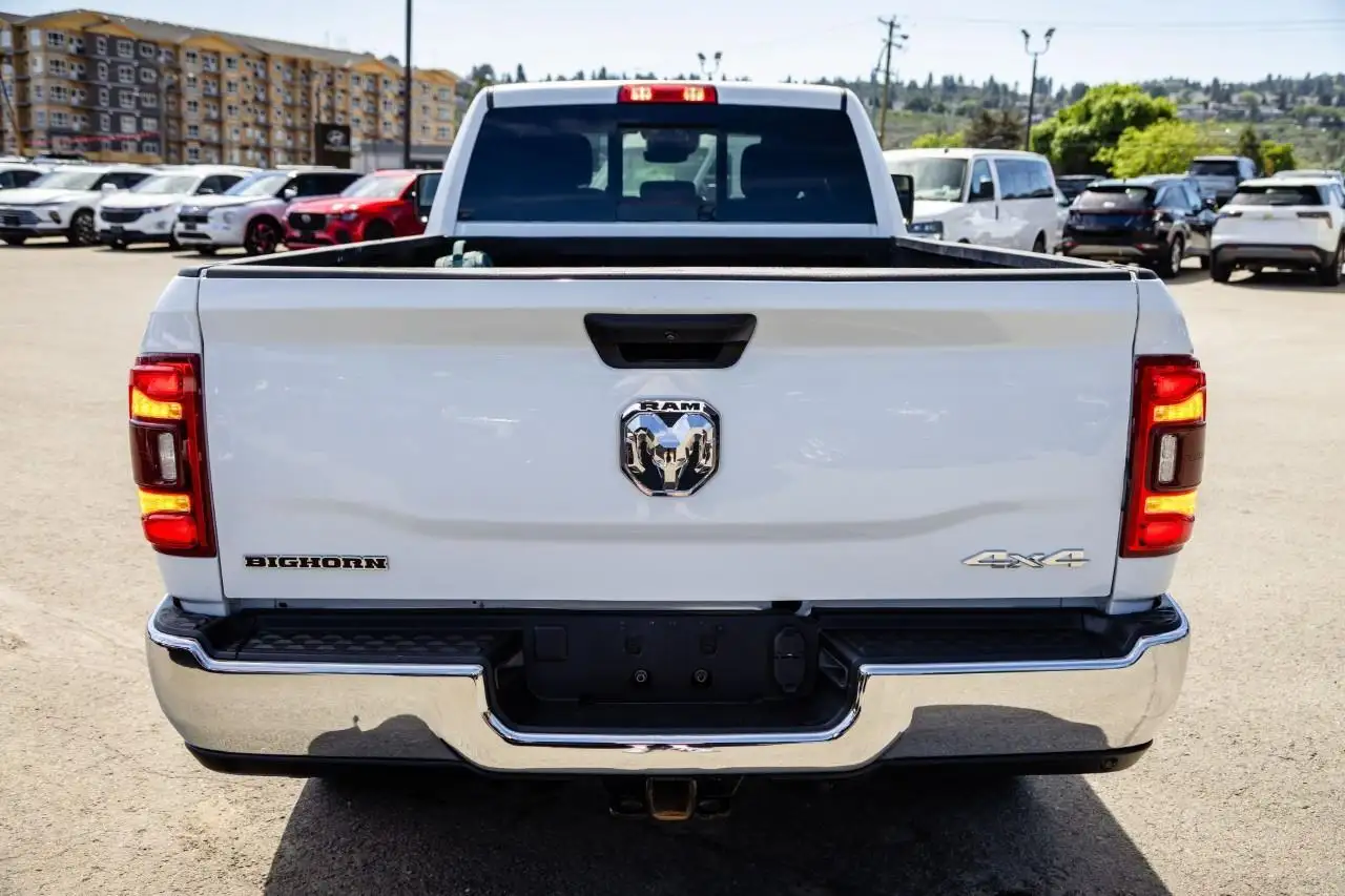 RAM 3500 снимка RAM 3500