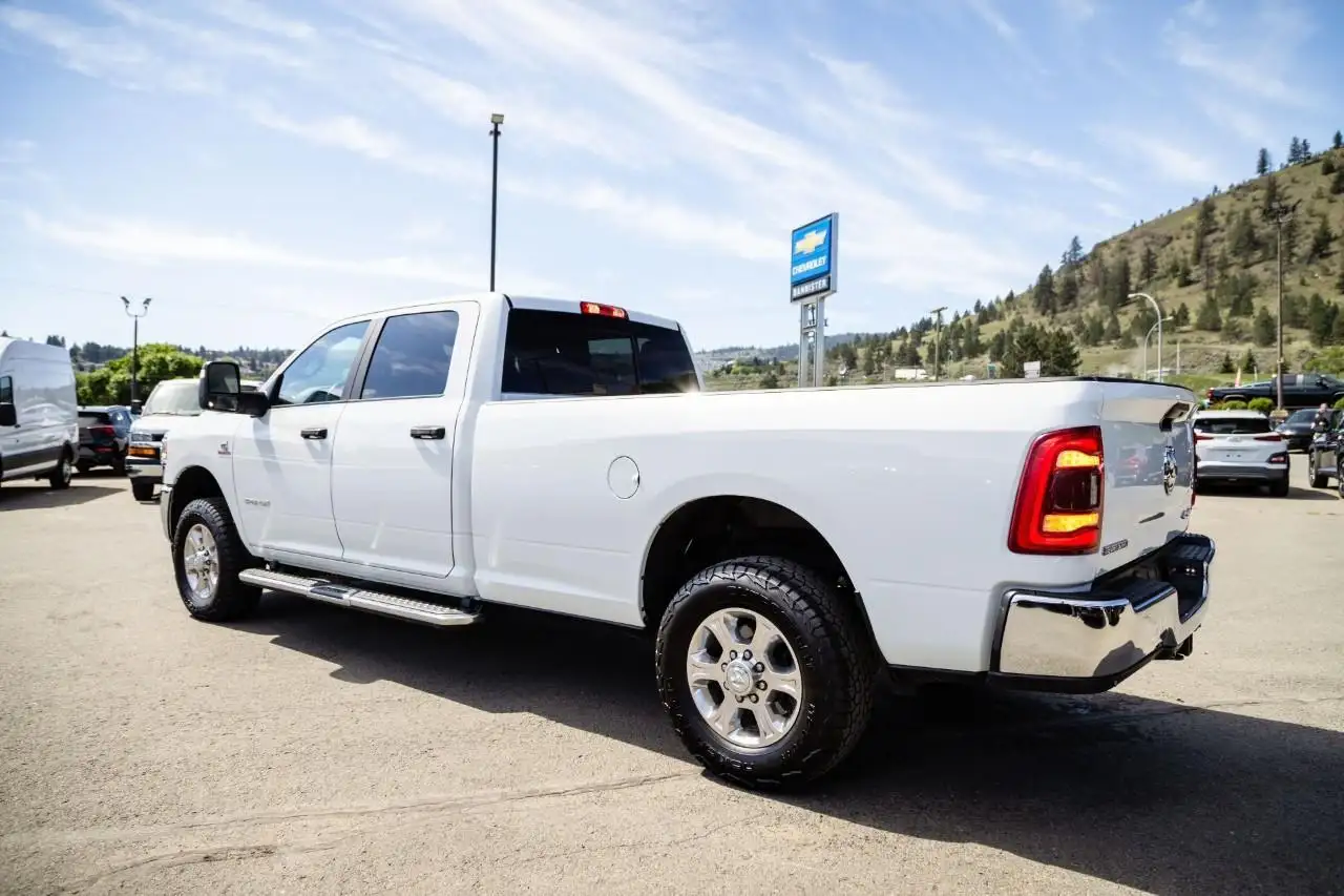 RAM 3500 снимка RAM 3500