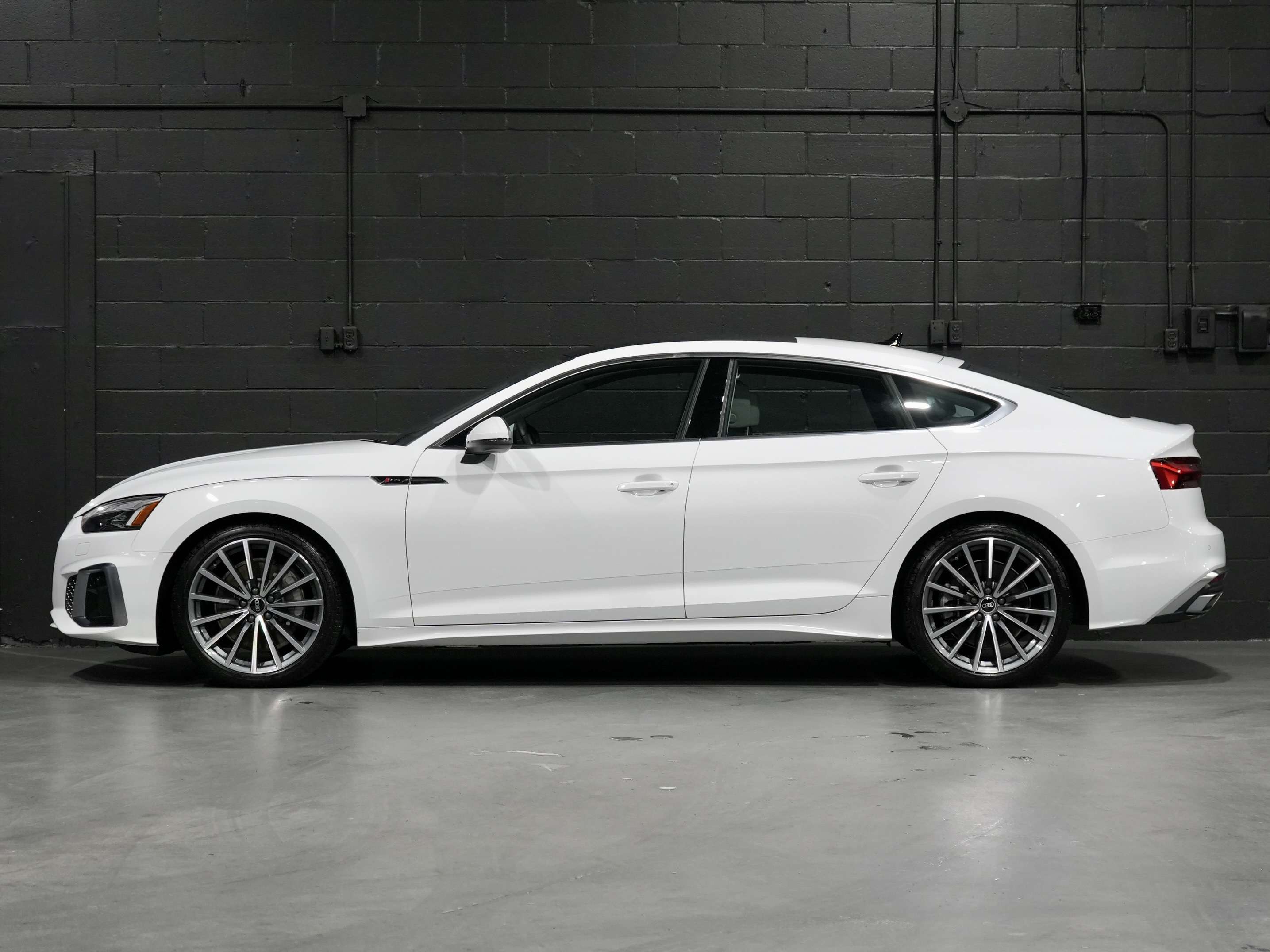 2021 Audi A5 Technik| ROOF|B&O|360 CAM| DRIVE ASSIST| PARK AID thumb 6