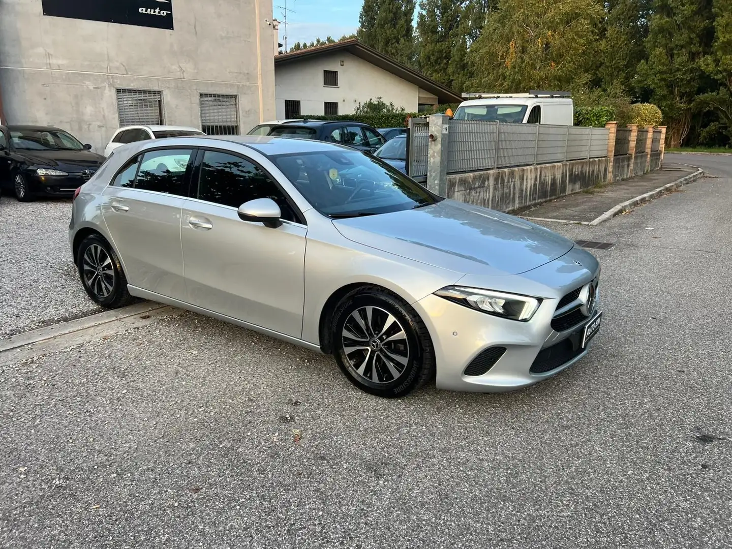 Mercedes-Benz A 180 Classe A - W177 2018 d Premium auto Argent - 2