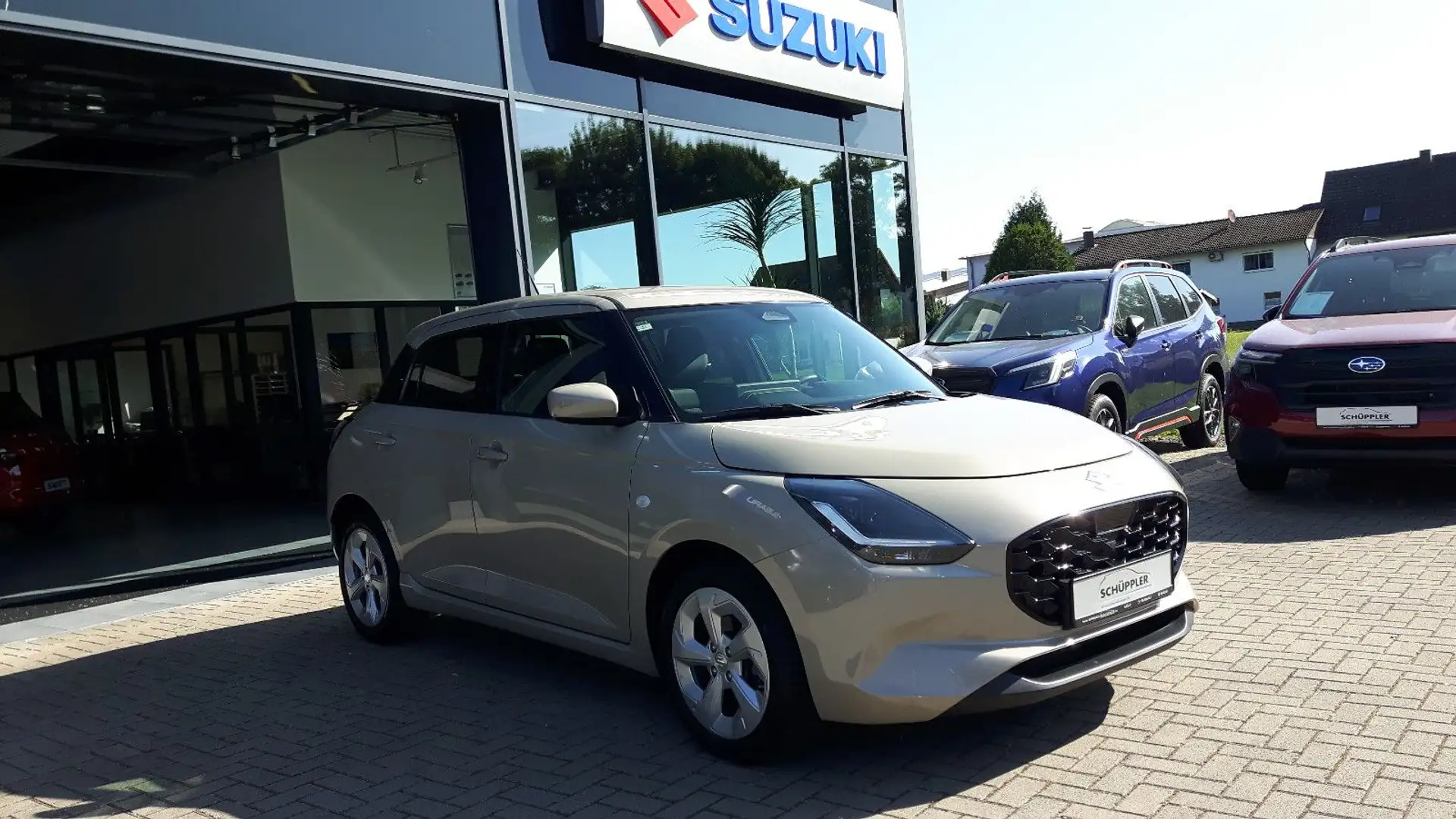 Suzuki Swift 1.2 Dualjet Hybrid 61 kW Comfort Grau - 2