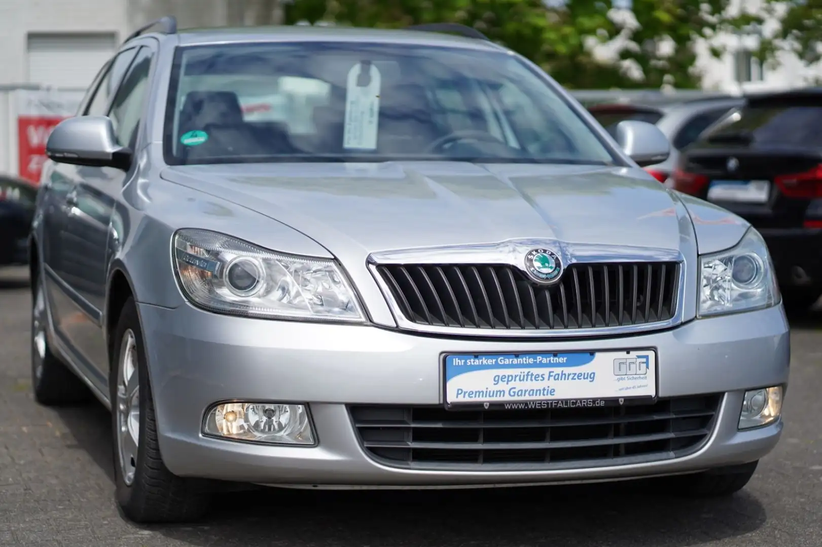 Skoda Octavia Combi Ambiente Klima Steuerkette NEU Silber - 1