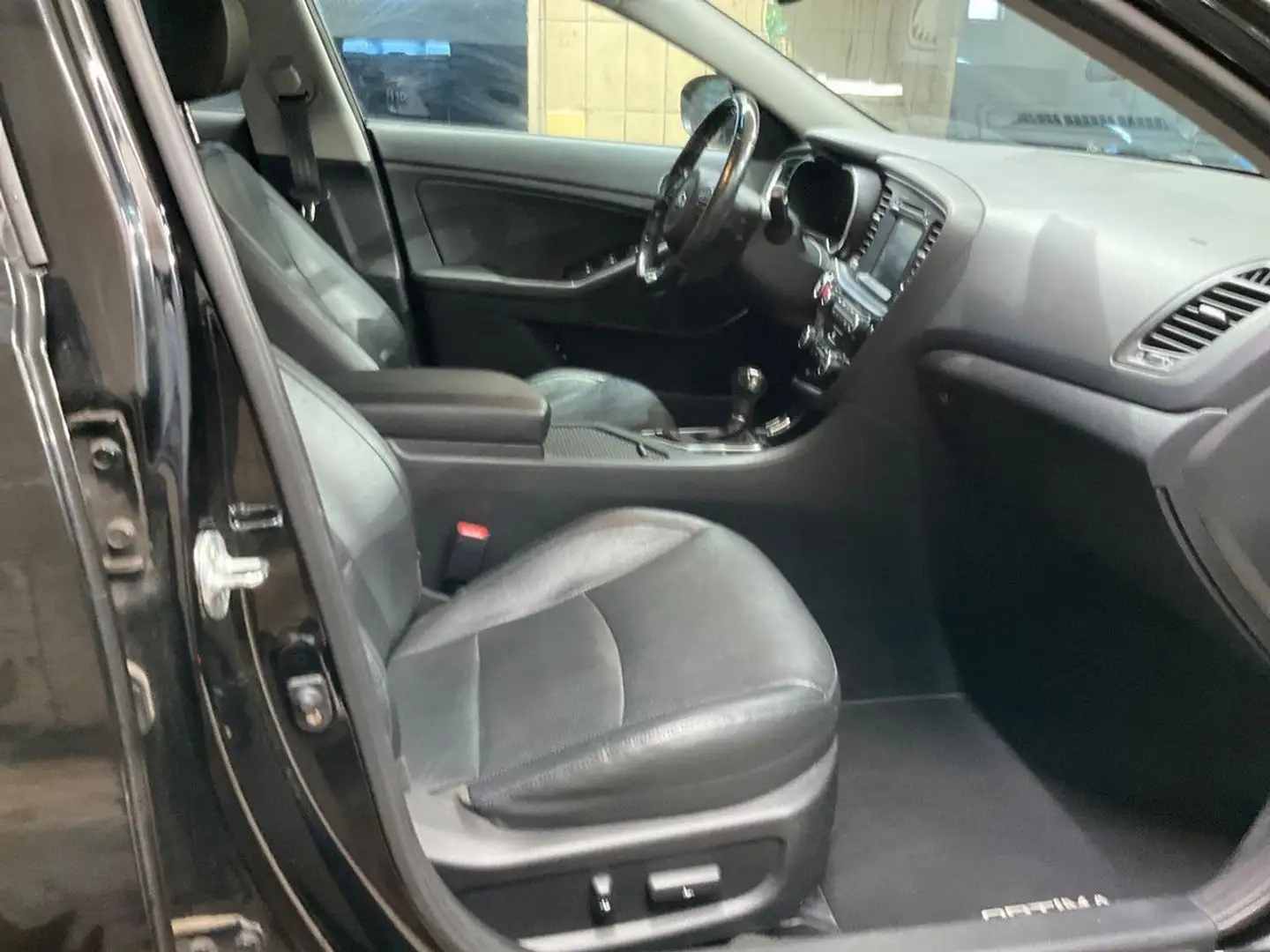 Kia Optima Optima 1.7 CRDI Automatik Spirit Чорний - 1