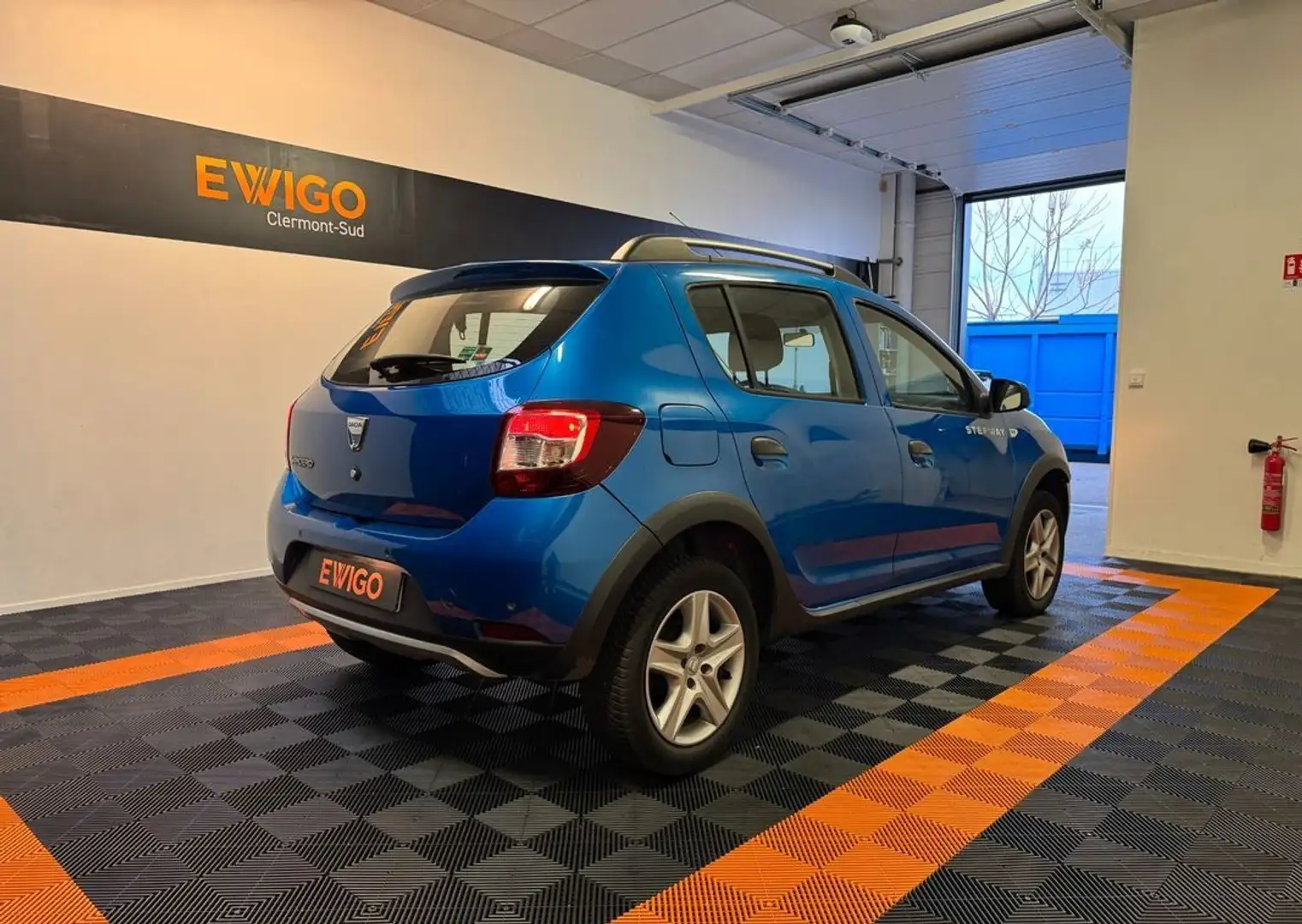 Dacia Sandero stepway 0.9 tce 90 prestige Bleu - 2