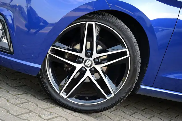 Seat Ibiza view 6