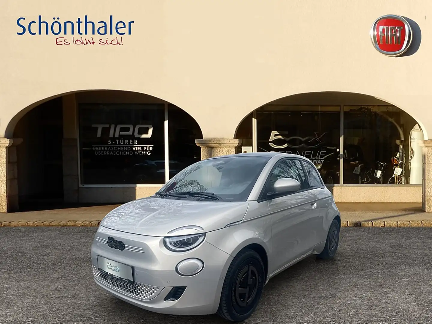Fiat 500e 500 Elektro Giorgio Armani 42 kWh Zilver - 1