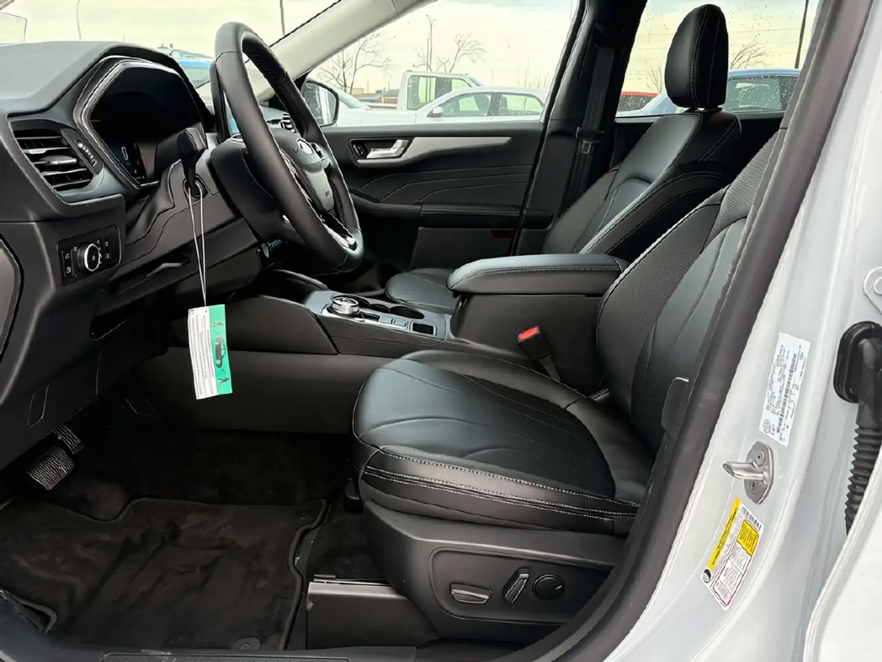 Ford Escape снимка Ford Escape