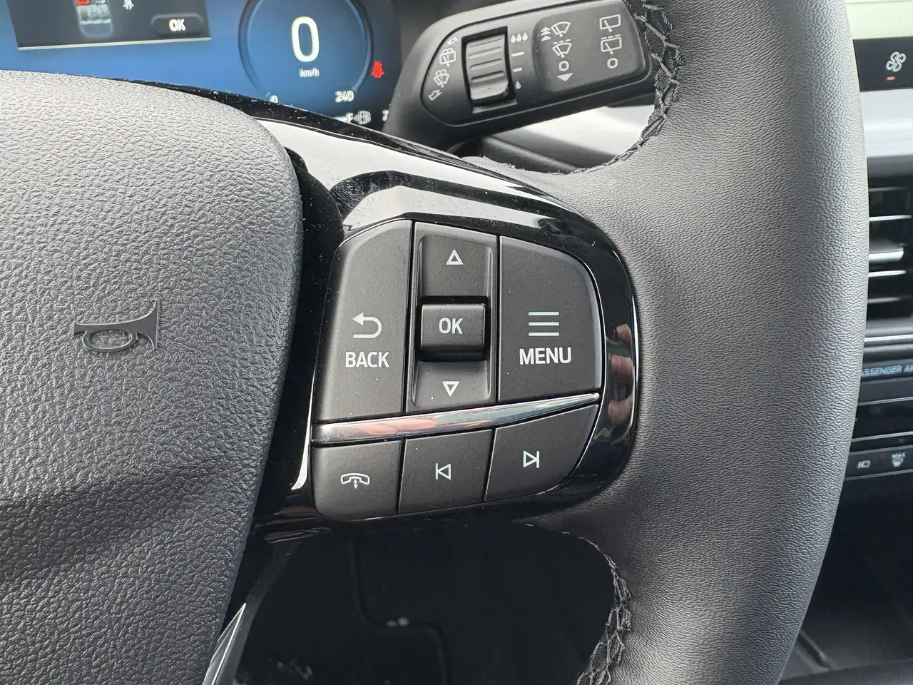 Ford Escape снимка Ford Escape