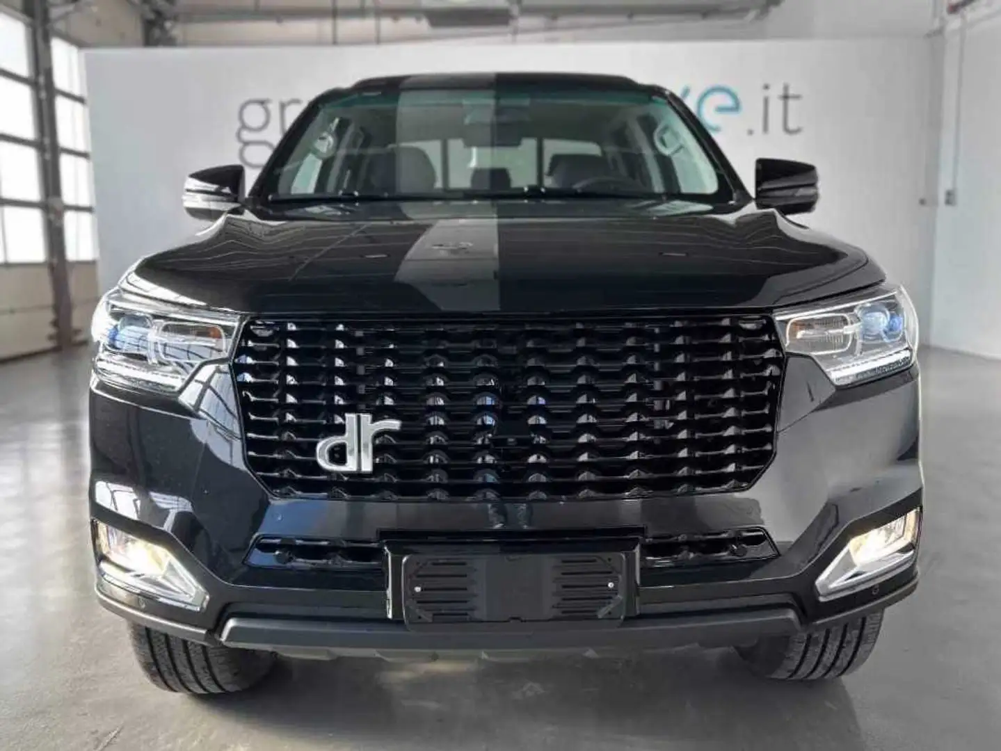 DR Automobiles PK8 2.0 turbo diesel 4x4 136cv Siyah - 2