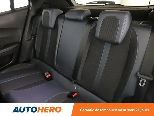 Peugeot 2008 view 14