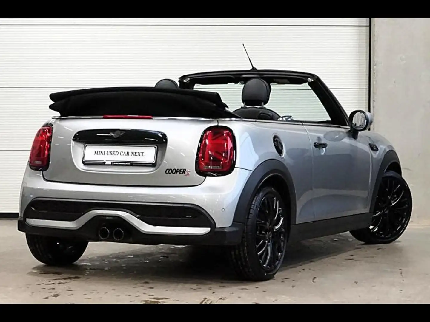 MINI Cooper S Cabrio FACELIFT - LEDER - NAVI - DAB Grijs - 2