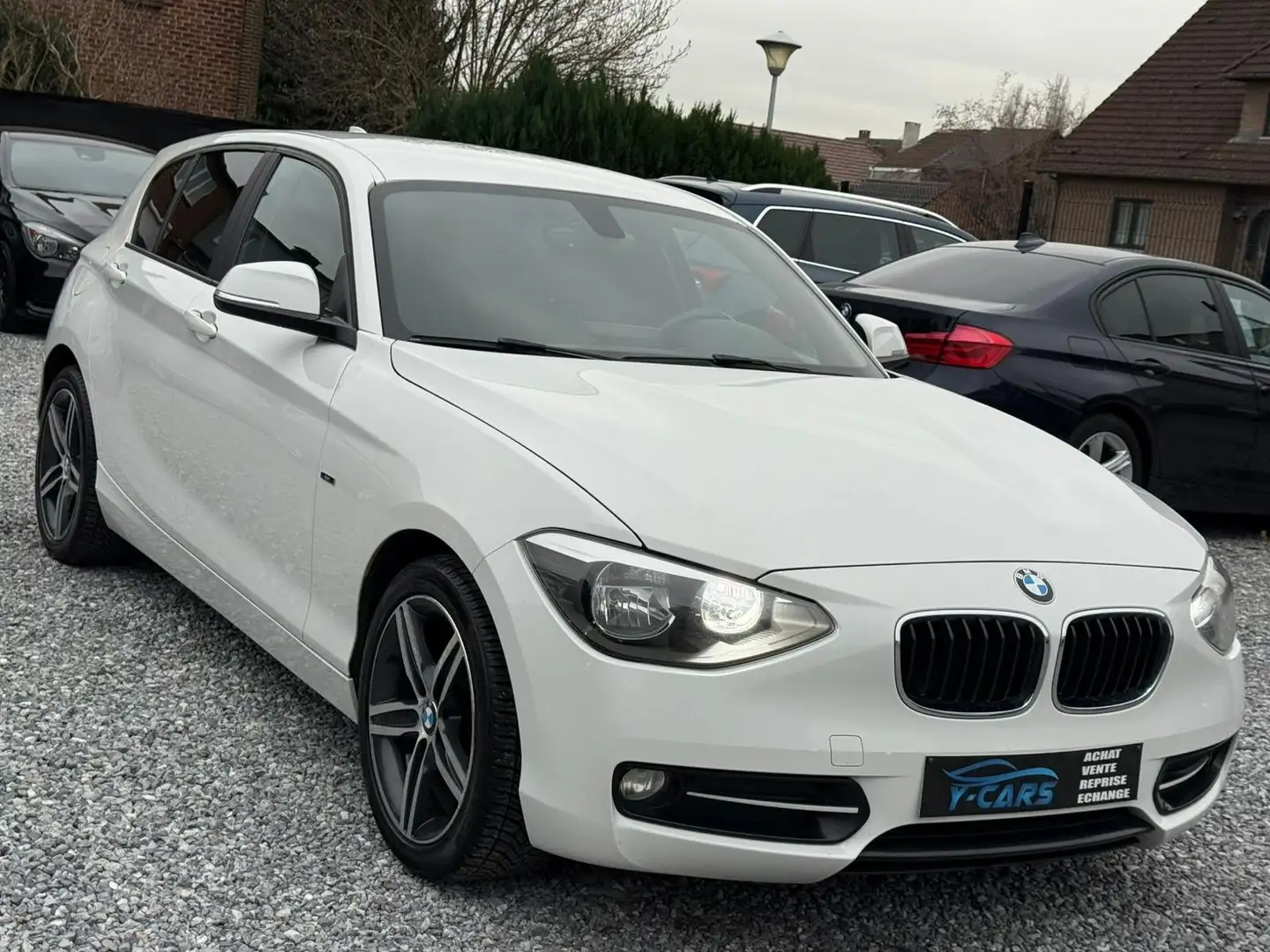 BMW 116 D//BOÎTE AUTO//SPORT//... Blanc - 1