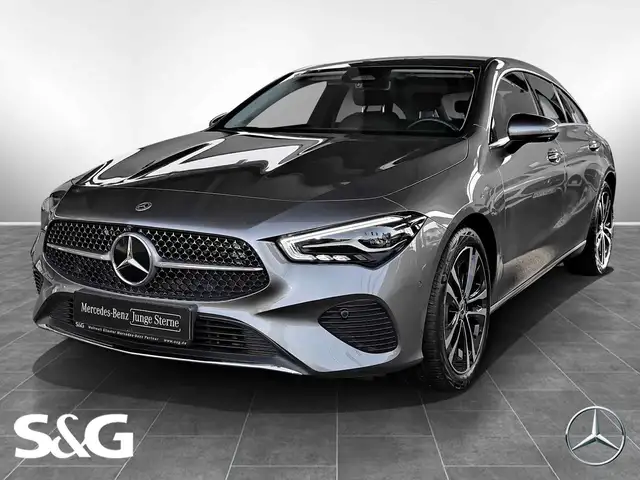 Mercedes-Benz CLA 180 DISTRONIC+TOTWINKEL+360°