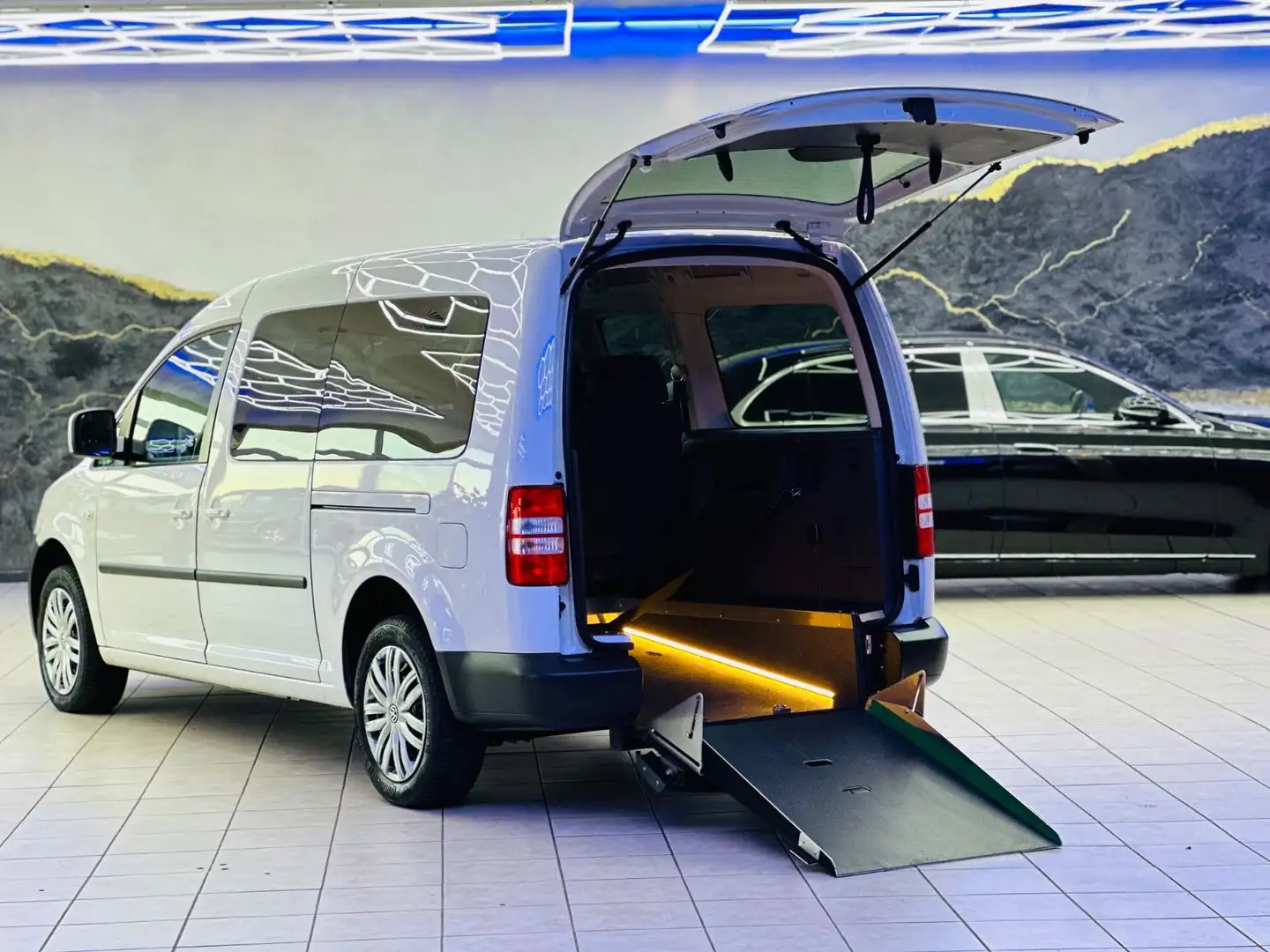 Volkswagen Caddy 1,6-Maxi-Behindertengerecht-Rampe Wit - 1