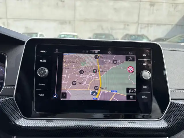 Volkswagen T-Cross view 12