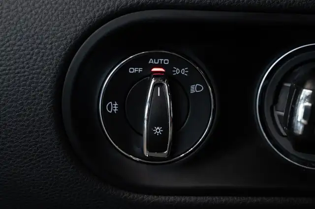 Porsche Macan view 30