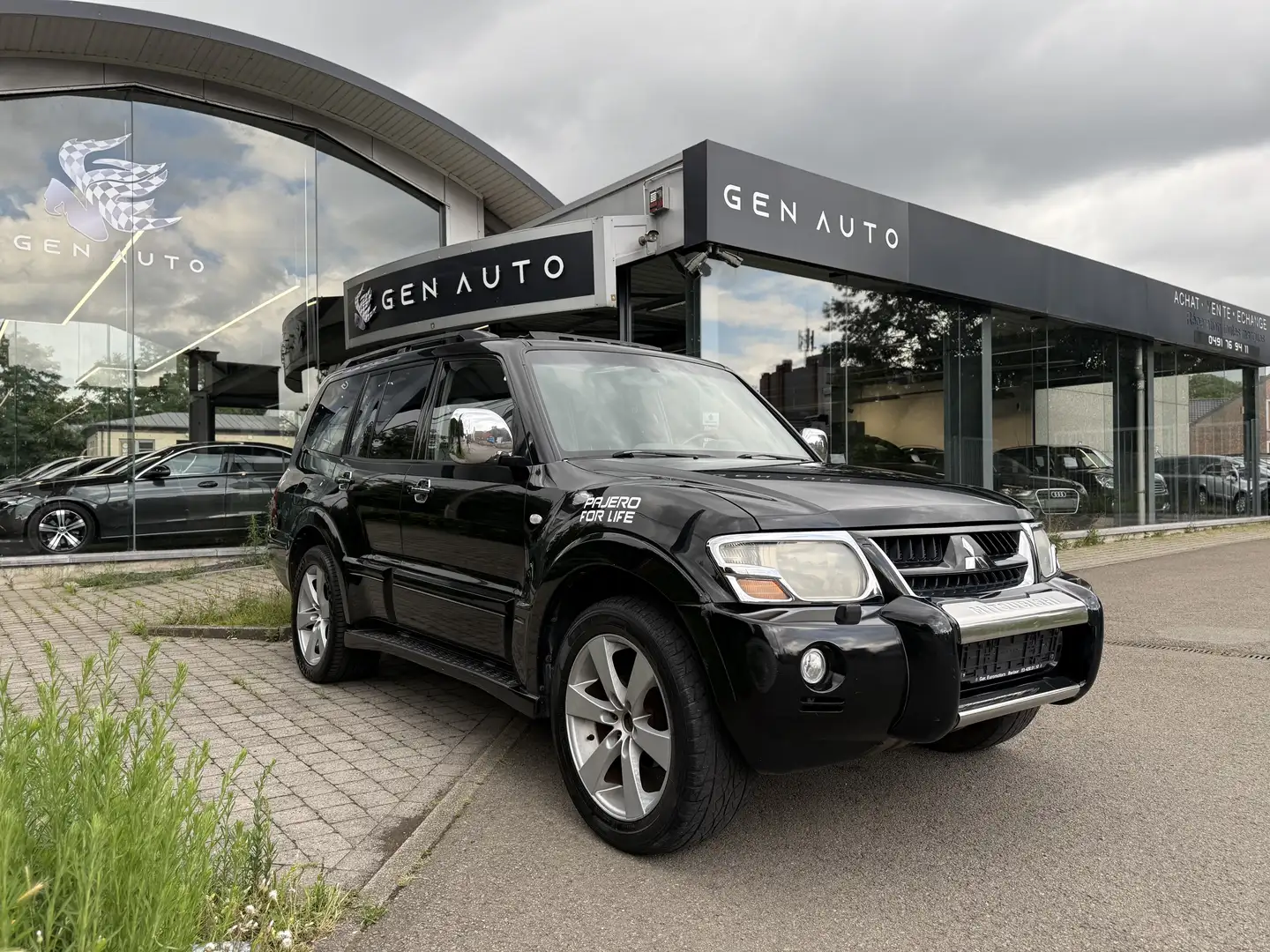 Mitsubishi Pajero 3.2 Turbo DI-D+ 4x4 Toit Ouvrant 7Places Full Op. Negro - 1