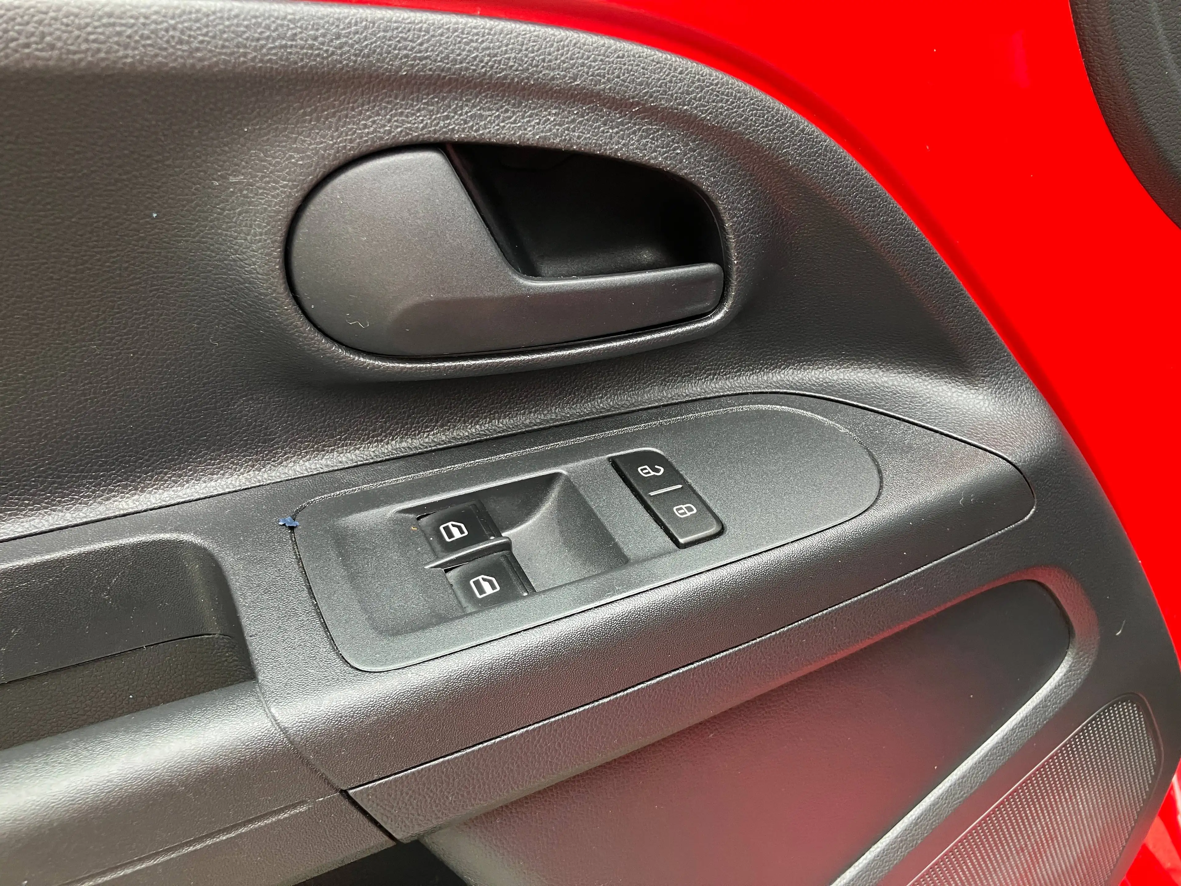 Skoda Citigo Active *1.HAND+TZ*KLIMAANLAGE*DAB+*ALUFELGEN*5 TÜREN* TOP GEPFLEGT — photo 6
