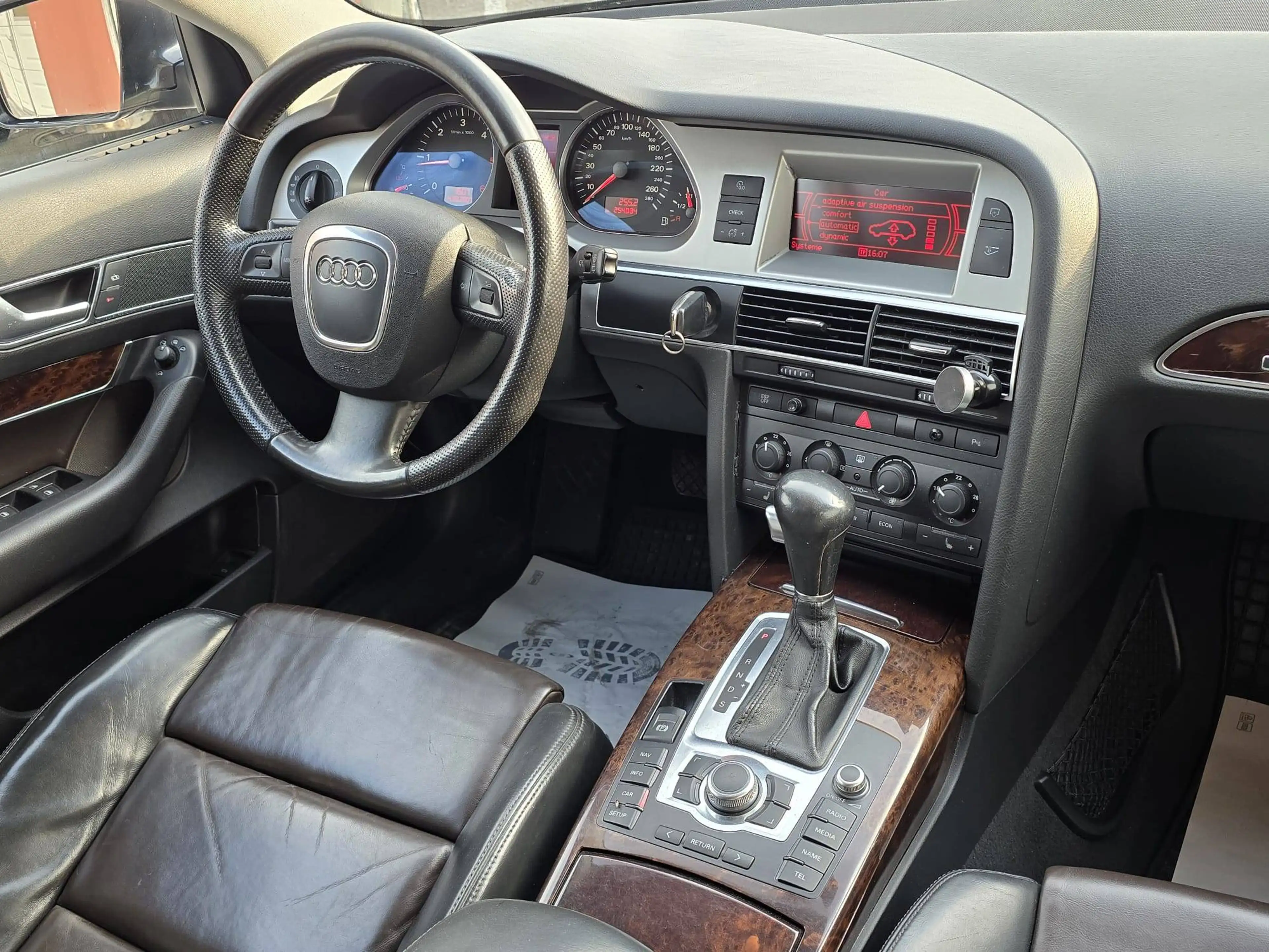 Audi A6 allroad 3,0 TDI V6 Quattro Tiptr. DPF — photo 10