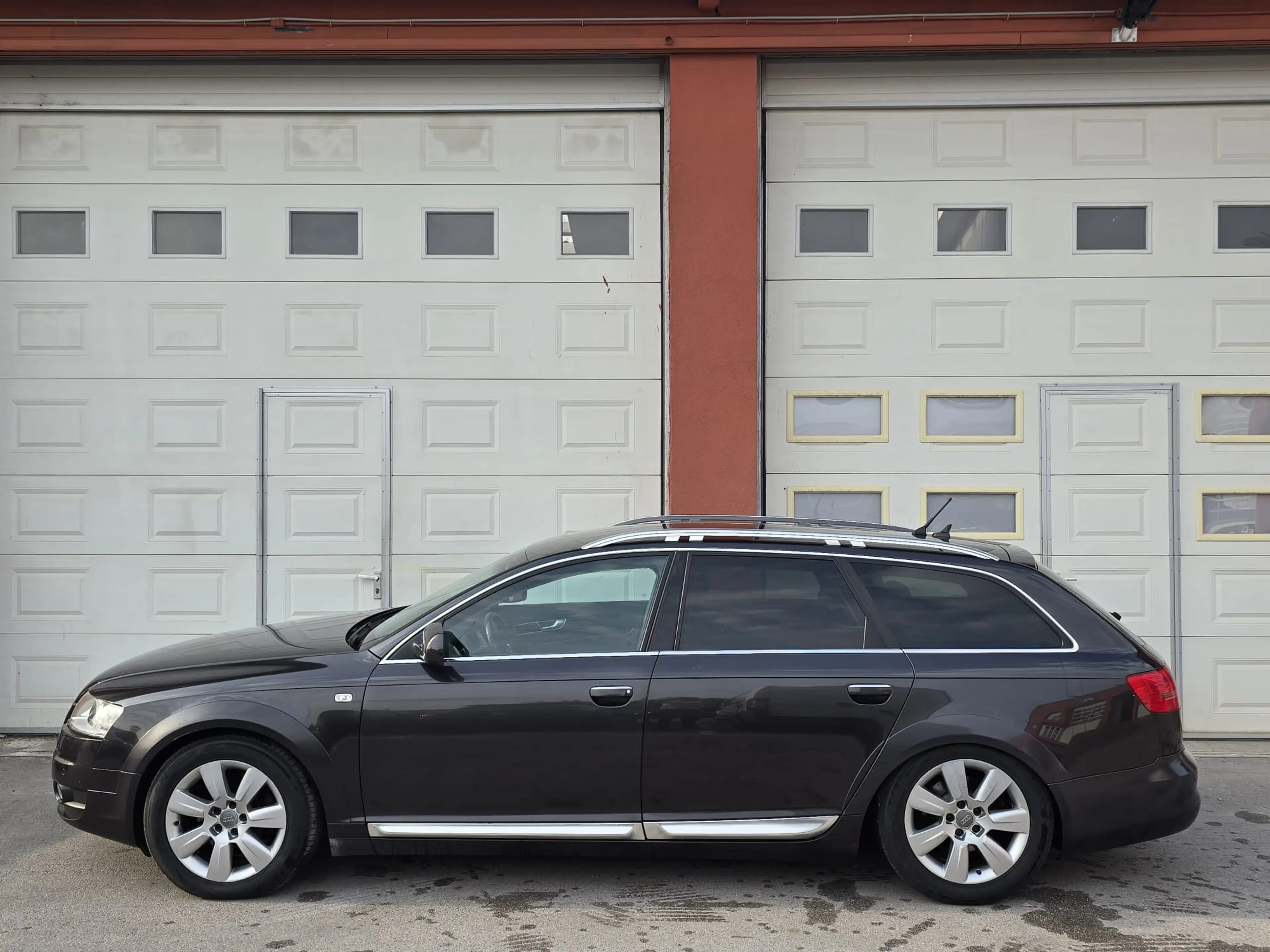 Audi A6 allroad 3,0 TDI V6 Quattro Tiptr. DPF — photo 6