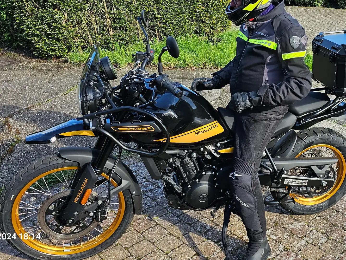 Royal Enfield Himalayan 452 Amarillo - 2