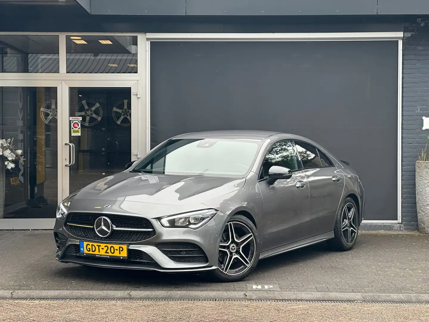 Mercedes-Benz CLA 180 Business Solution AMG SFEER / BURMESTER / STOELVER Gris - 1