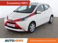 Toyota Aygo 1.0 VVT-i X-Play Blanc - thumbnail 1