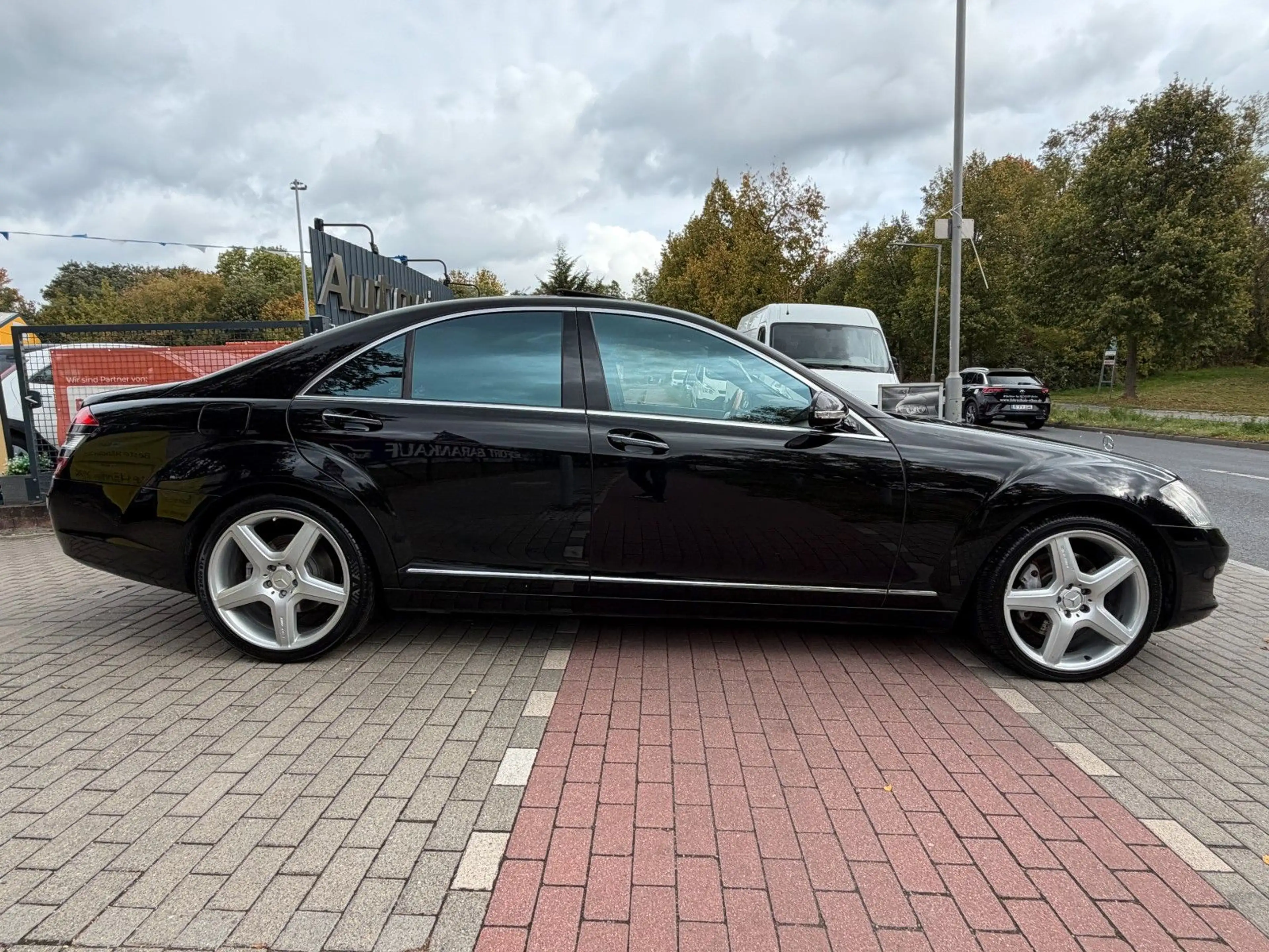Mercedes-Benz S 500 4Matic DESIGNO*NightVision*Keyless*Kamera* — photo 4