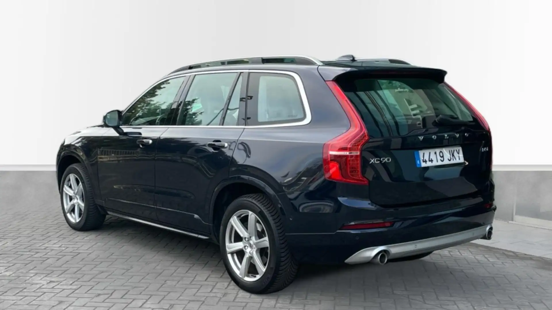 Volvo XC90 2.0 D5 MOMENTUM 4WD AUTO 5P 7 PLAZAS - 2