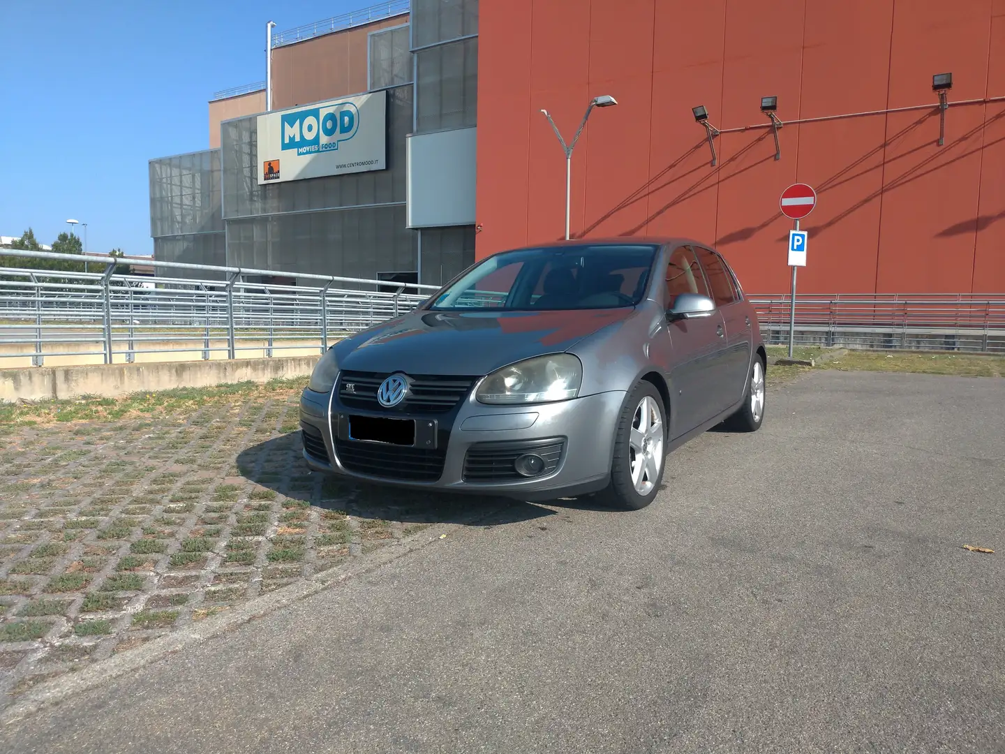 Volkswagen Golf Golf+V+2003+5p+1.4+tsi+Gt+Sport+c/pelle+dsg Grigio - 2