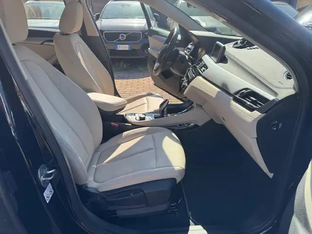 BMW X2 view 10